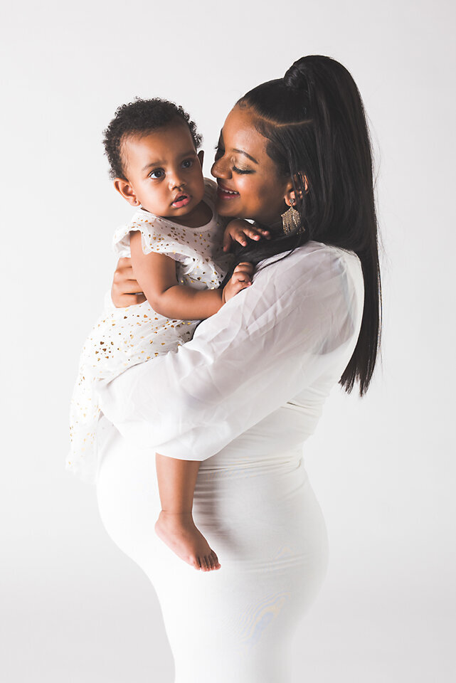 Mother's Day Mini Sessions | Seattle Studio | Heleyna Holmes