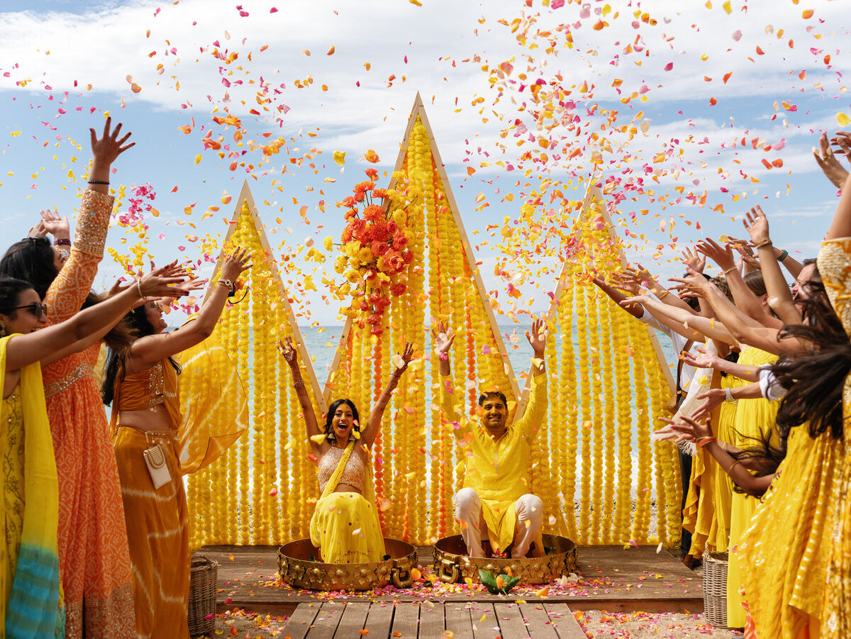 50-haldi-indian-wedding-athens