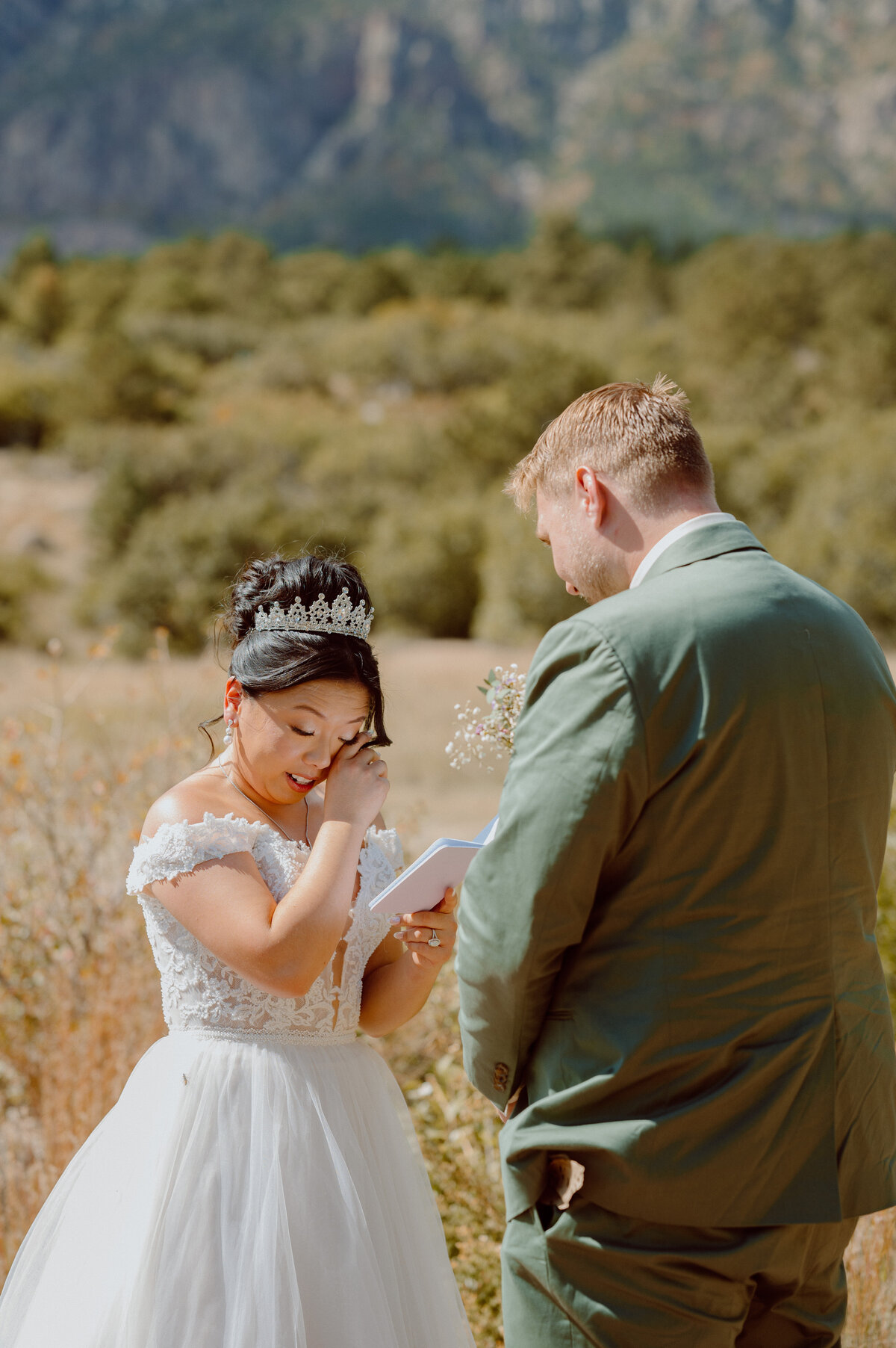 Vivian_Luke_Sneaks-18