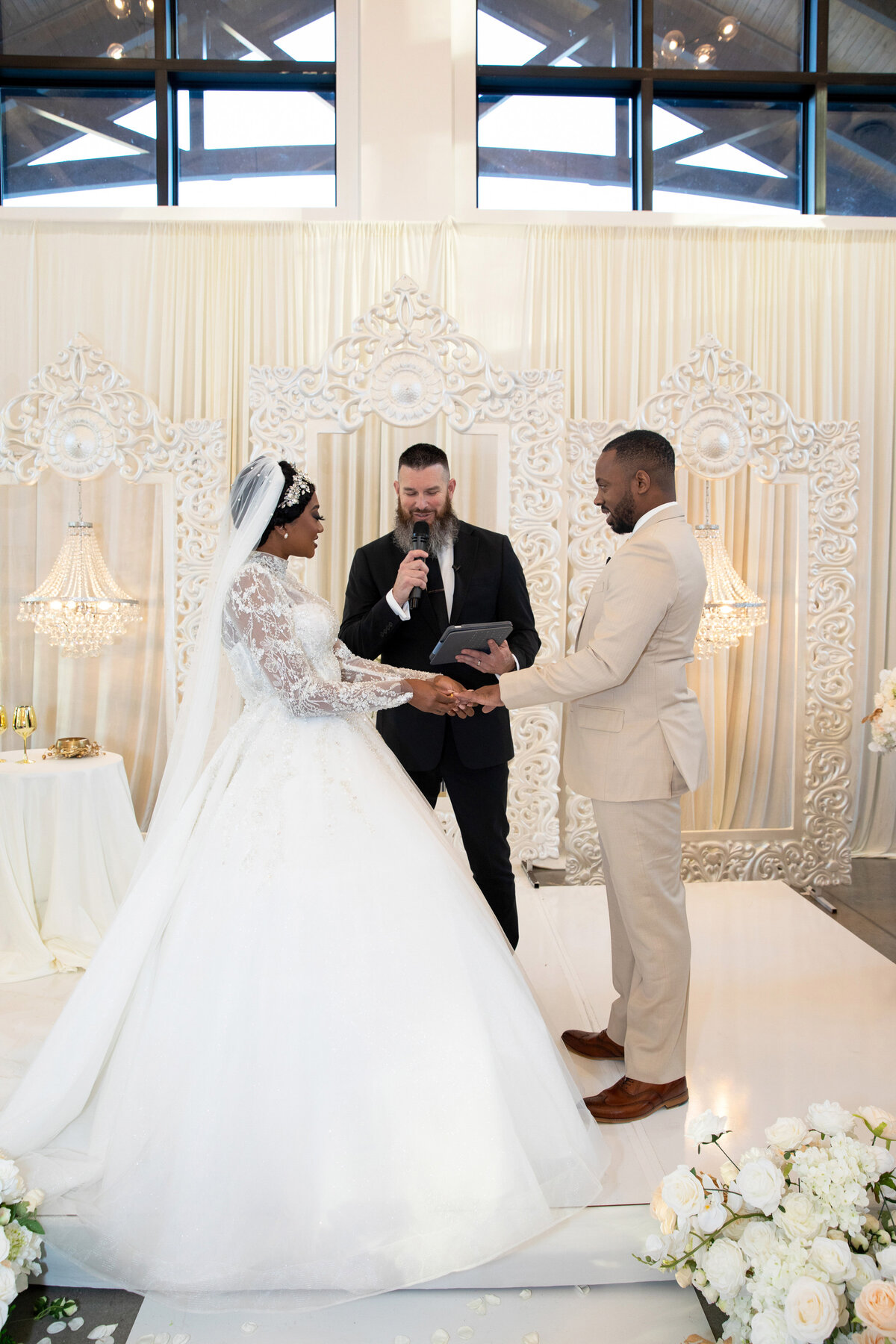 atlanta-editorial-wedding-photographer-luxury-ceremony-vows