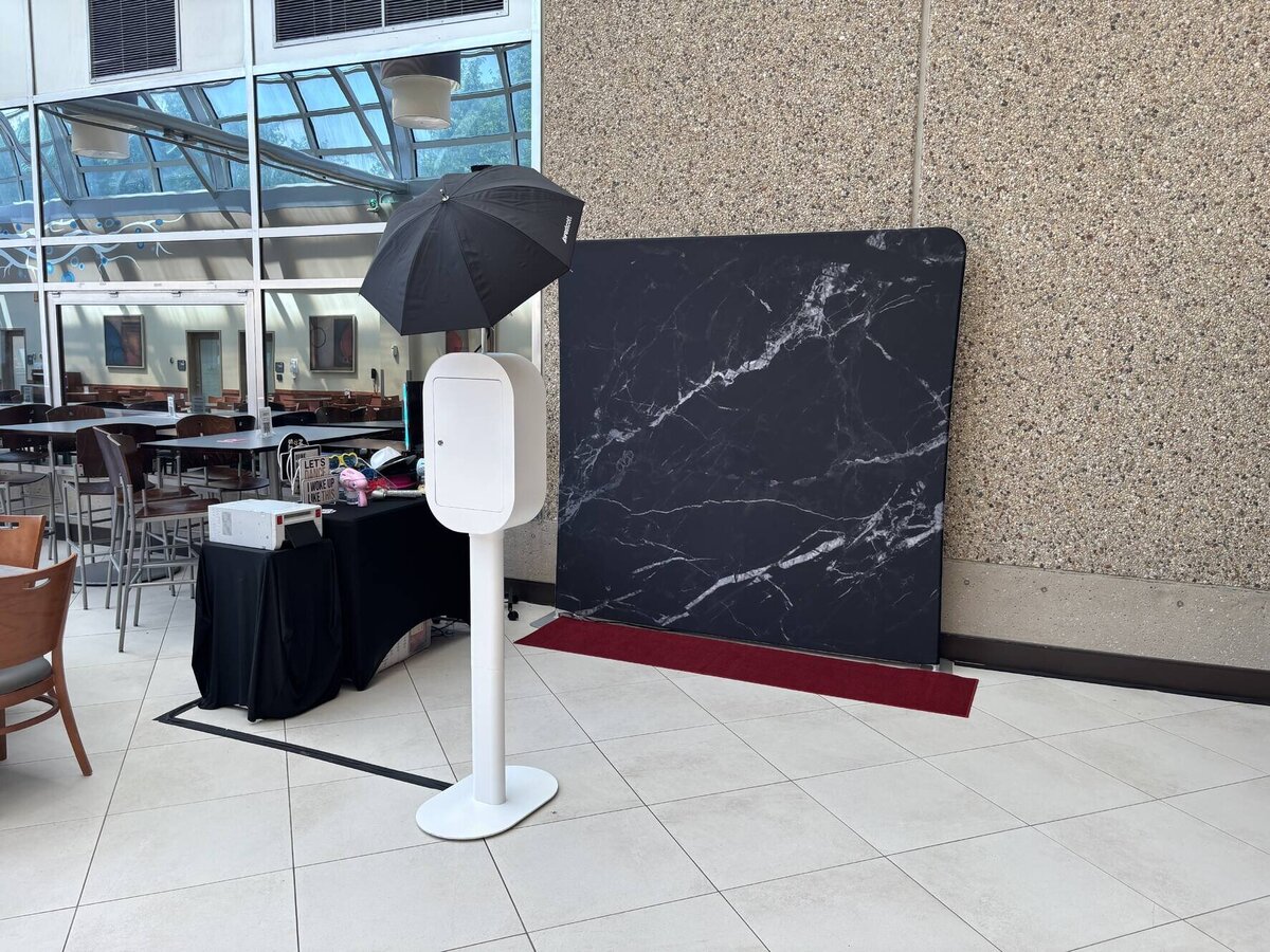 photo-booth-rentals-in-ann-arbor-michigan (2)