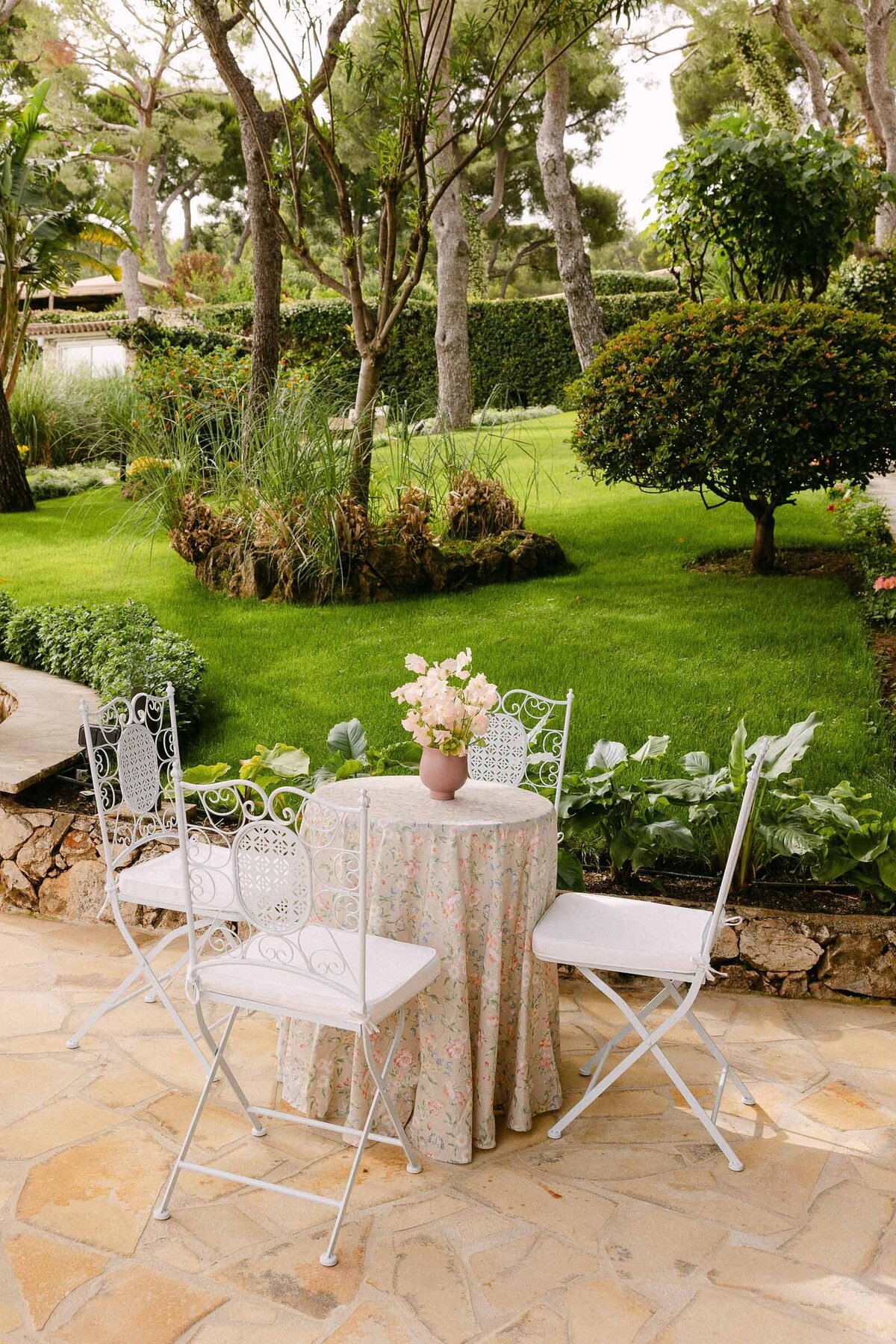 wedding at four seasons hotel cap ferrat france 28