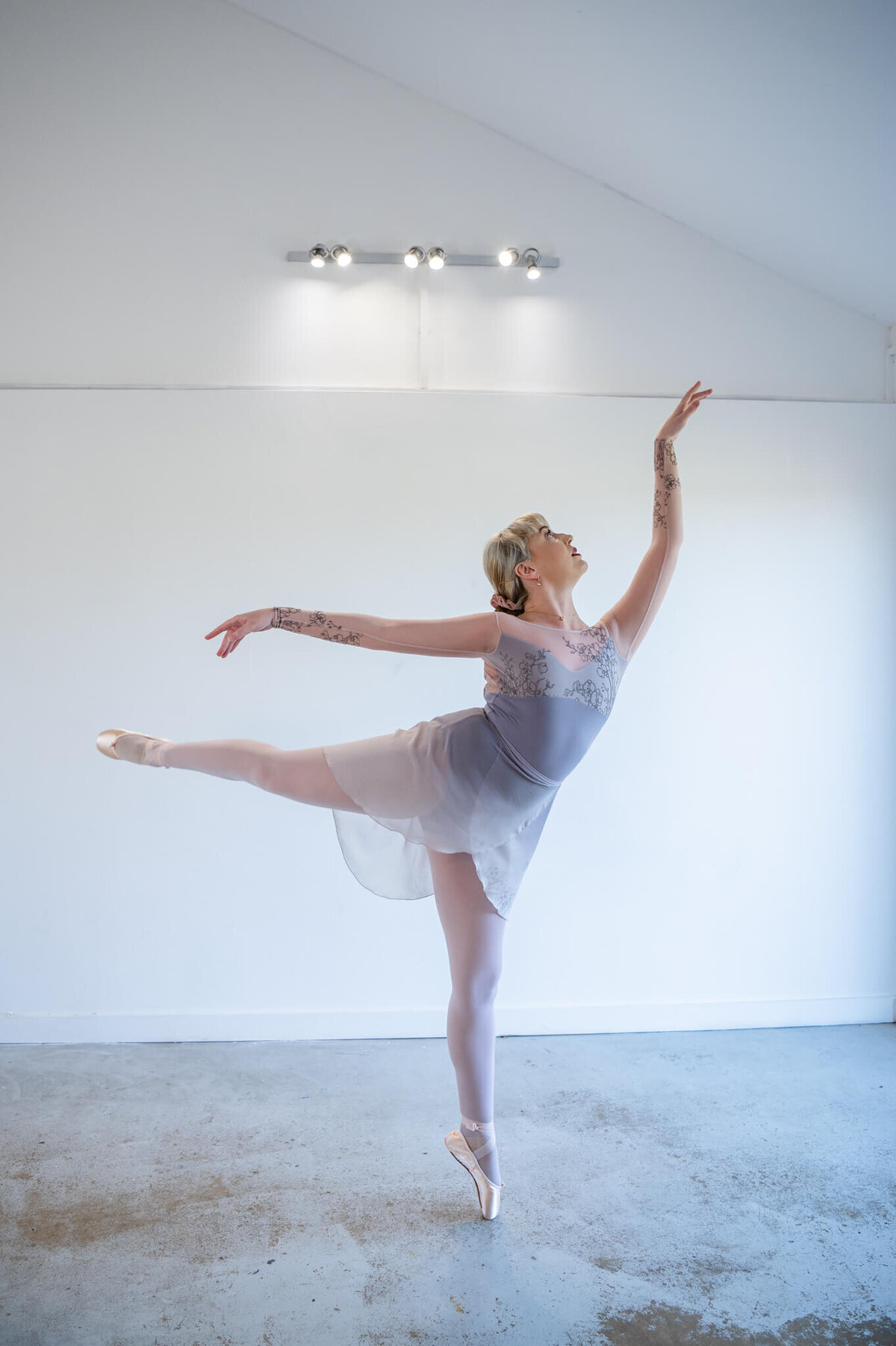 Chloe Bolam - Milton Keynes Buckinghamshire UK Branding Photographer - Ballet Dancer Brand and Headshot Photoshoot - 18.03.2022 -1