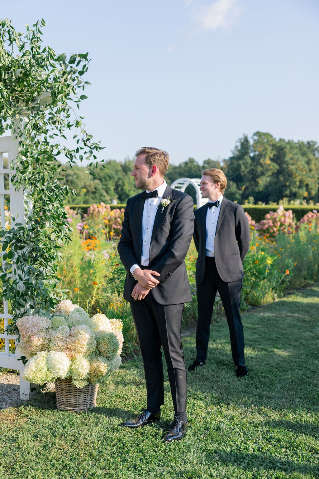 smith-farm-gardens-wedding-ceremony-jen-strunk-events