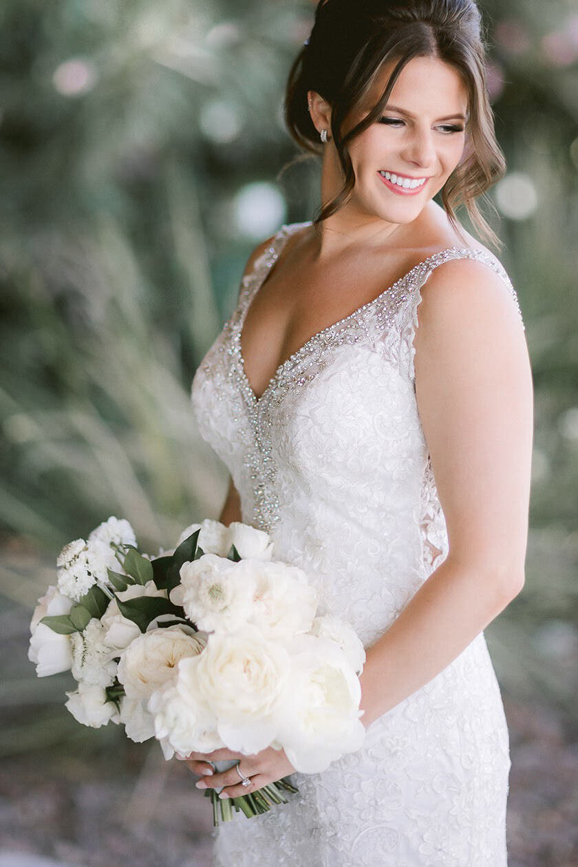 Soft and Romantic Wedding at Lotus House in Las Vegas - 16
