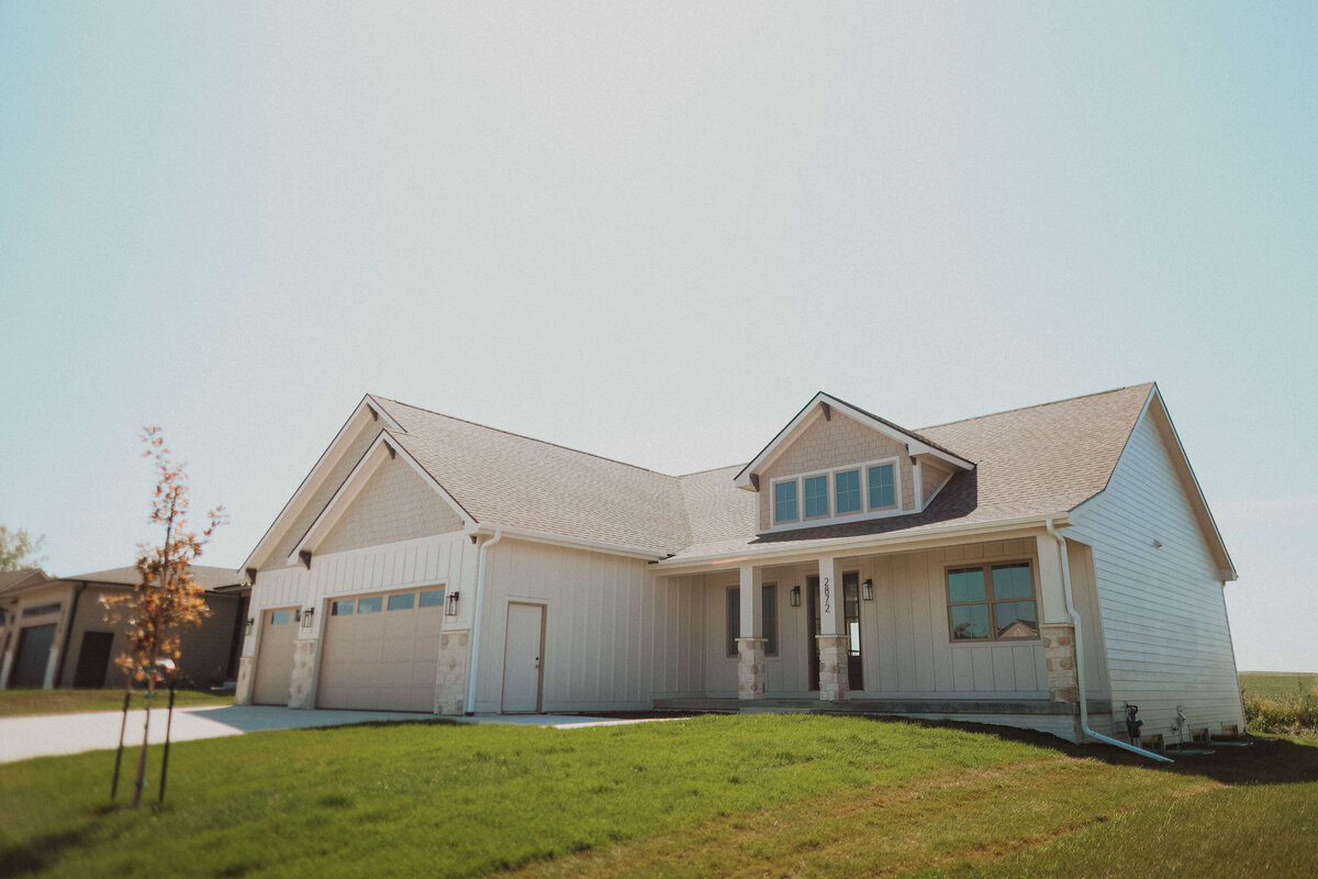 2872-NW-Beechwood-Central-Iowa-Custom-Home-JRL-Builders- (1)