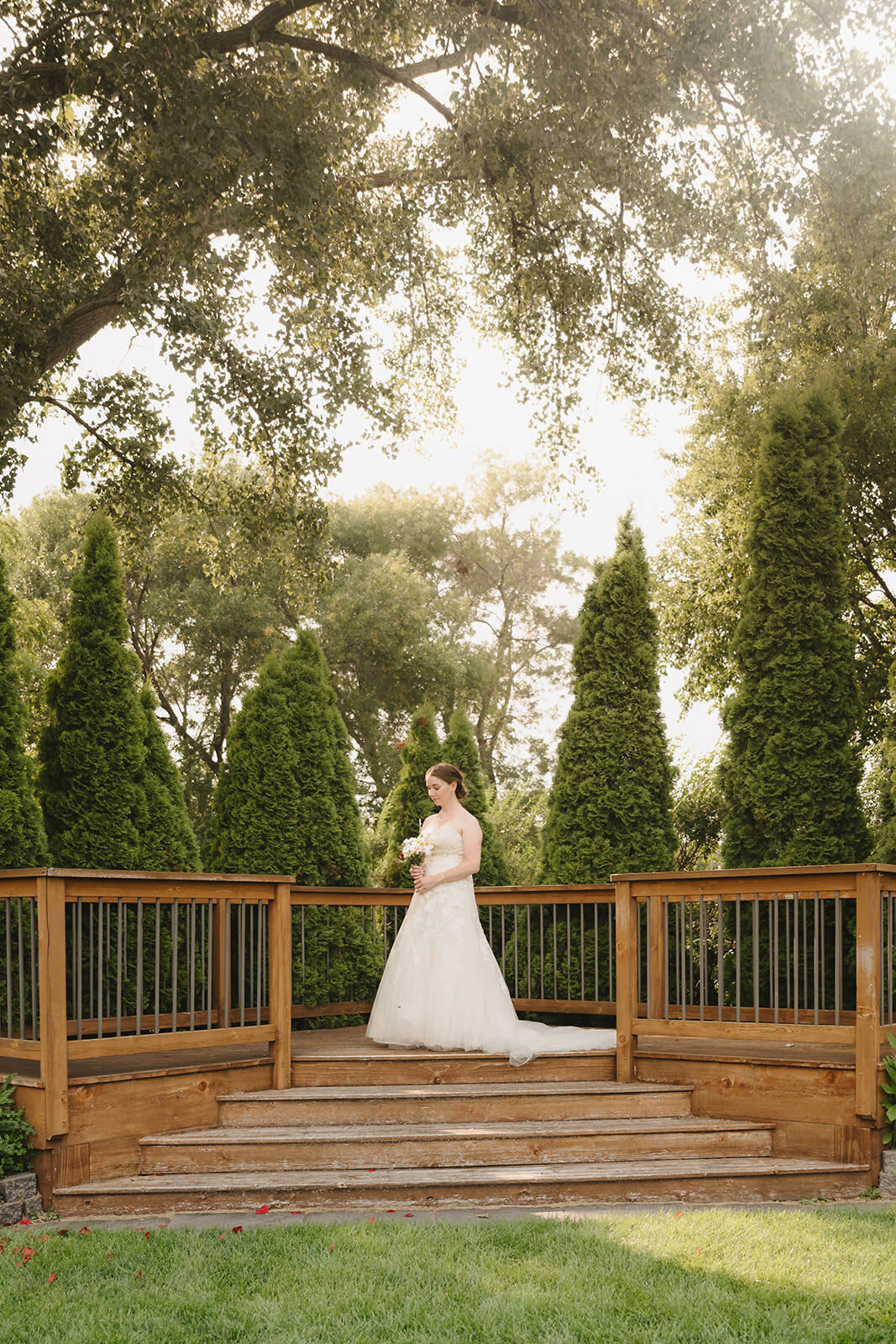 Traditional summer church wedding Rochester MN | Oduma photography -389