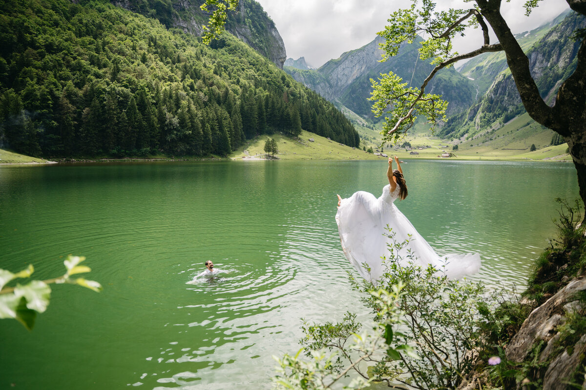 Bride using rope swing Seealpsee