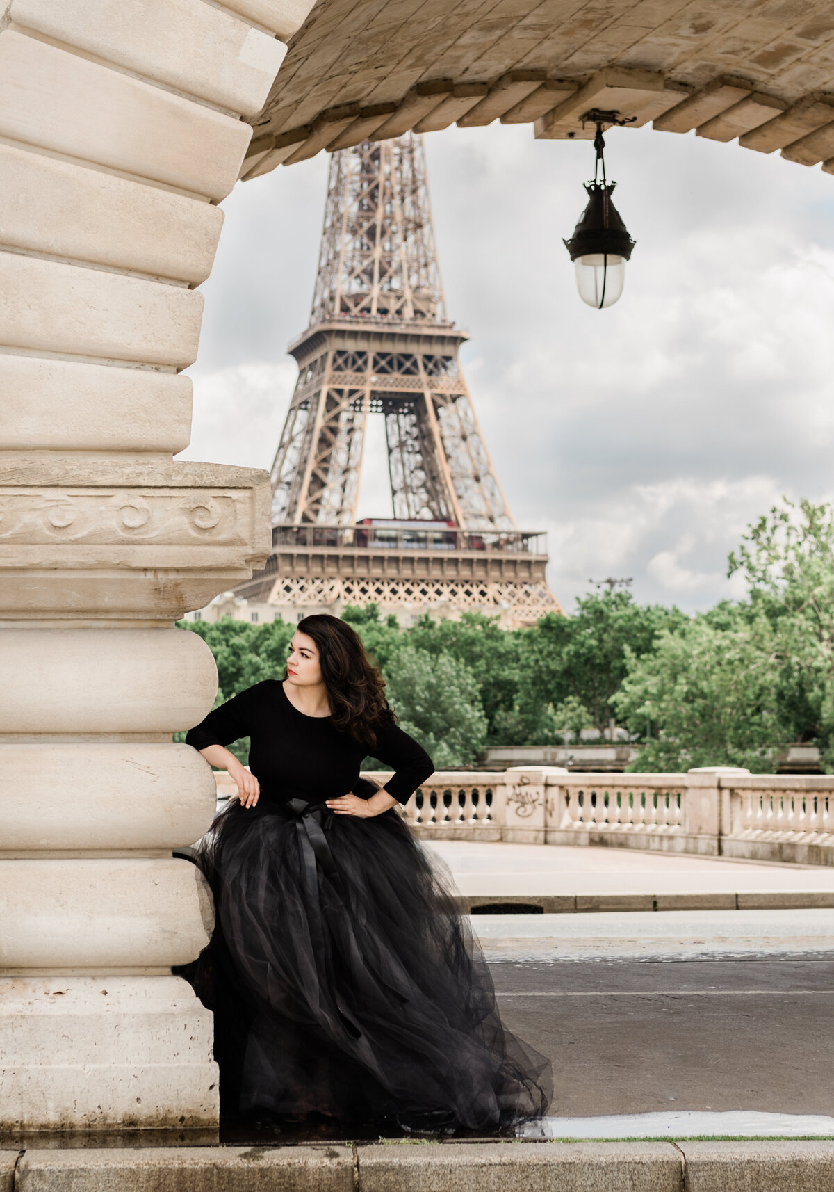glamourous-outdoor-photoshoot-in-Paris-5