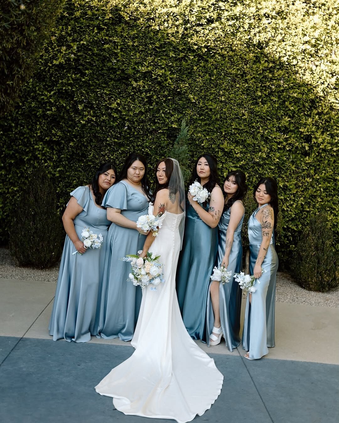 whenever I experience doubt I swipe through photos from past couples to hype myself up, a magical day from G&K’s wedding 🙆🏻_♀️Venue- @thefighouseCoordinator- @sosmitteneventsPhotography- @laurengonzalezphotographyFlorals- @twowh
