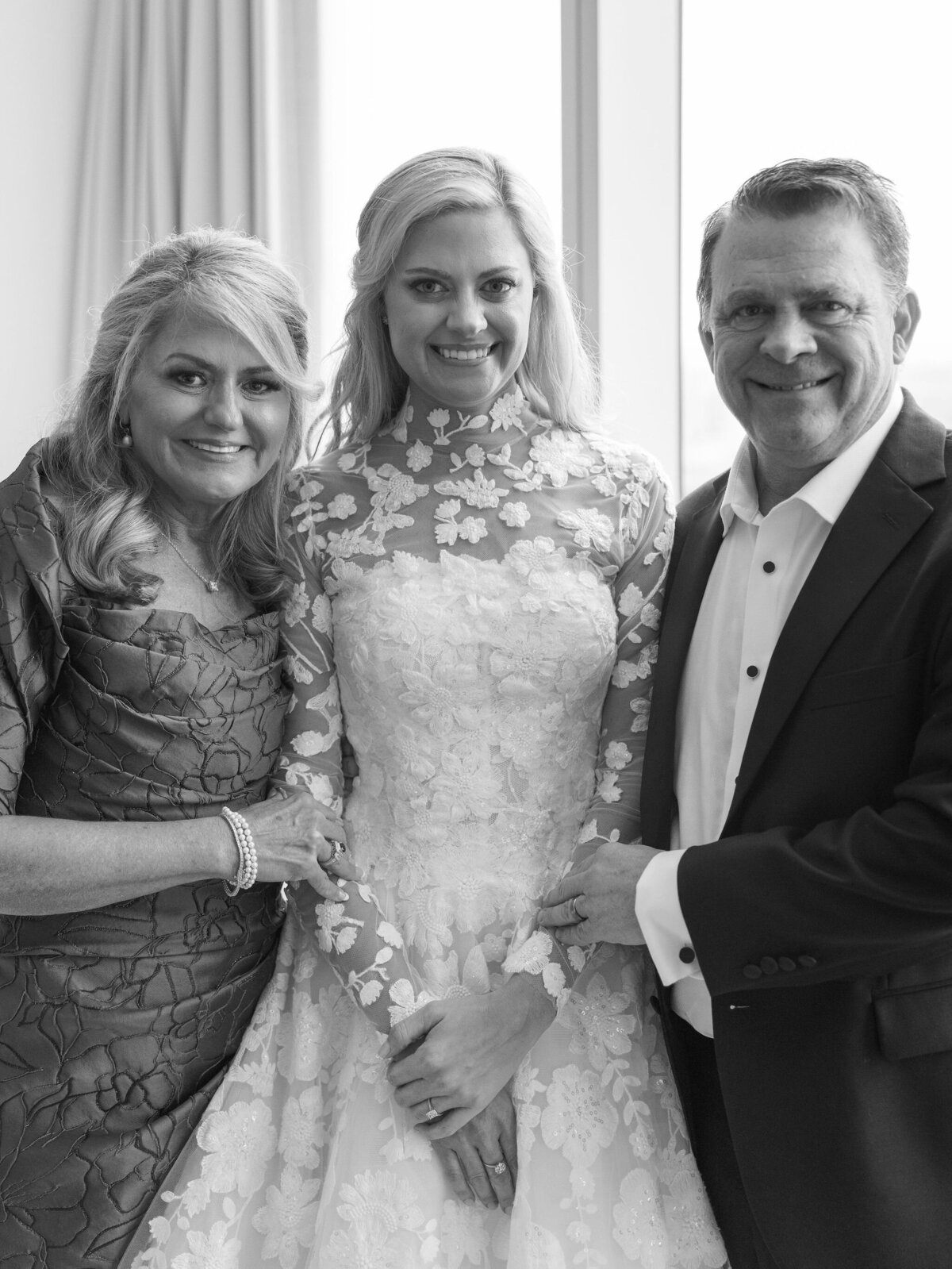 sarahharvey_ditostoweddingpreview414395