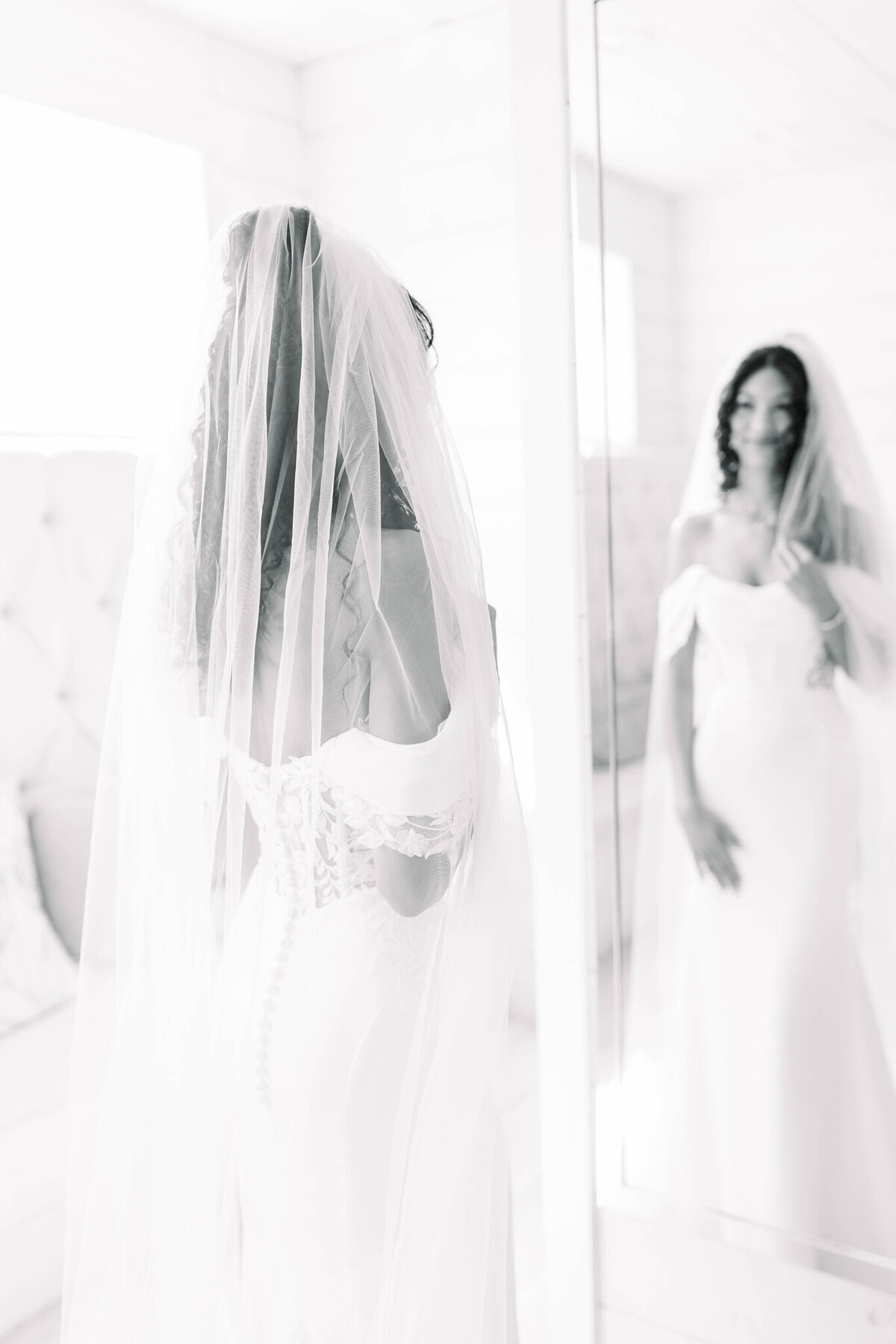 TEWC_Destanee & Nick_B Getting Ready-30_(2048)