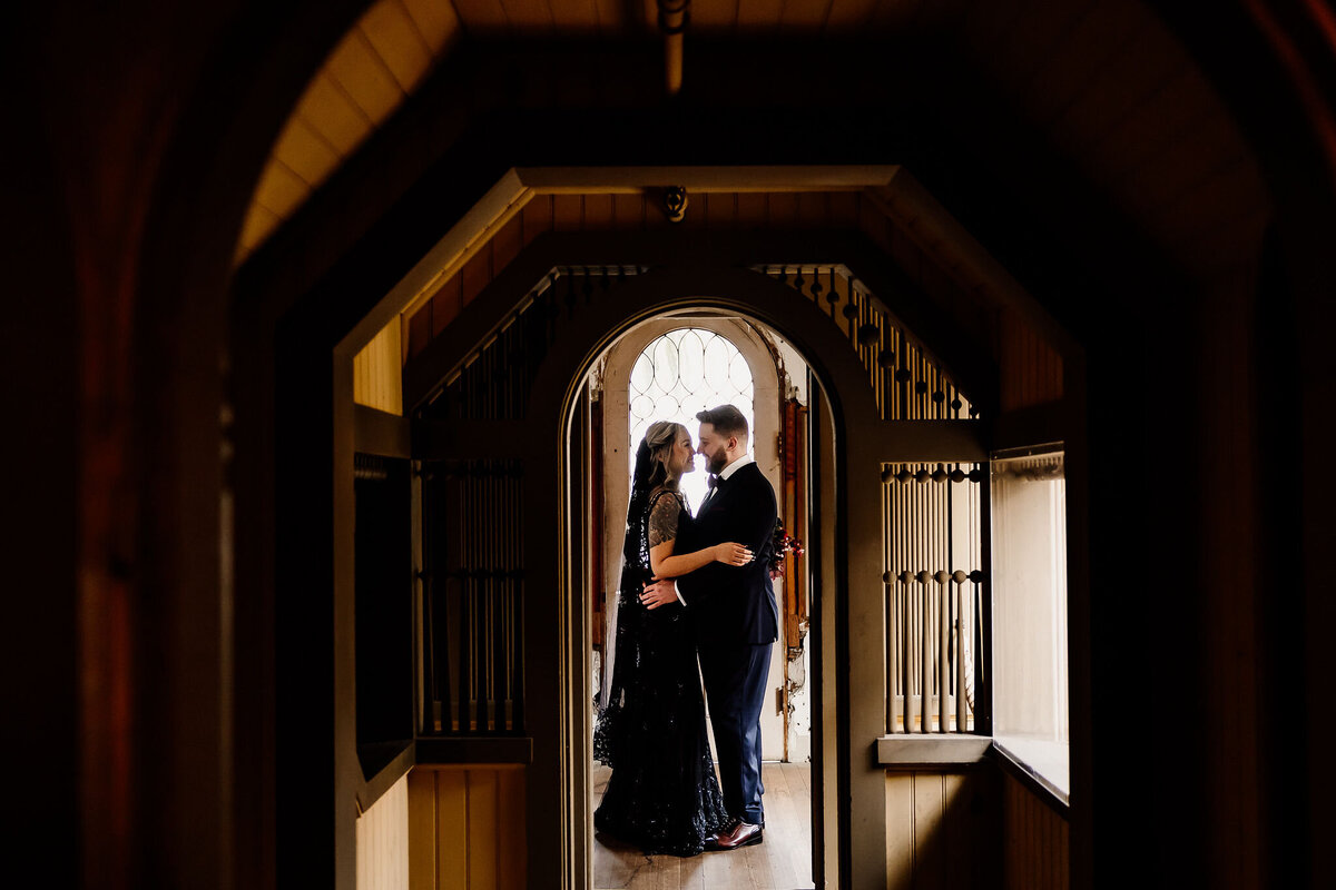 ArcherInspiredPhotography-MelissaandNickWedding-WinchesterMysteryHouse-CouplePortraits-128