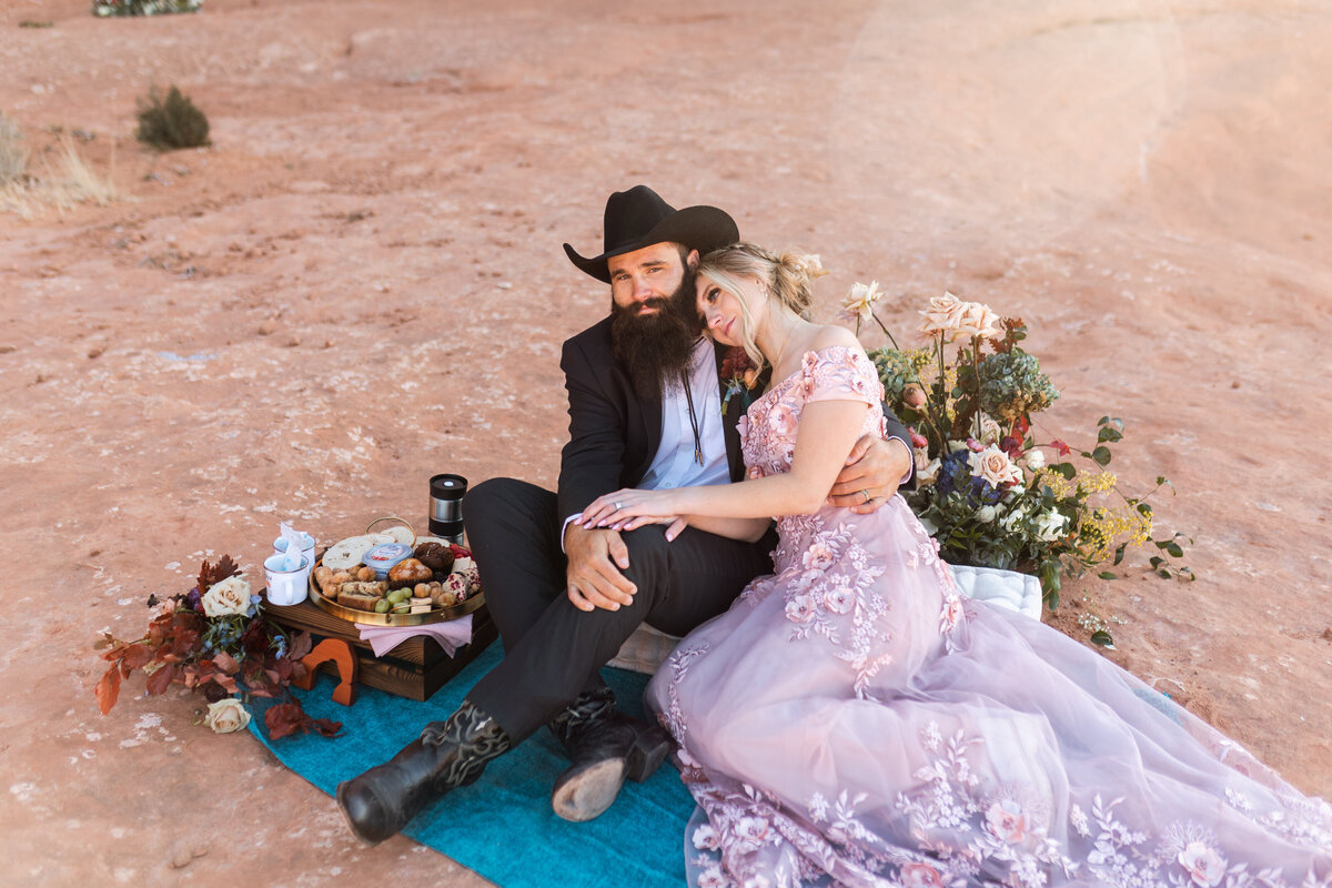 Looking Glass_Elopement_Moab_Bailey_Curtis-71