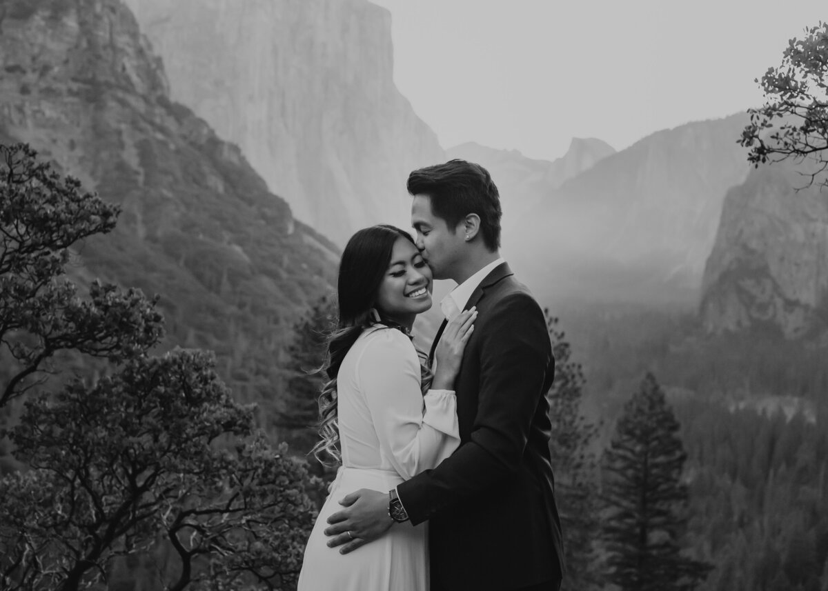 10302020_Nessa&JaredYosemite_Oct'20_008-3