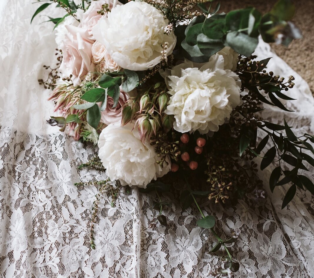 white peony bridal bouquet