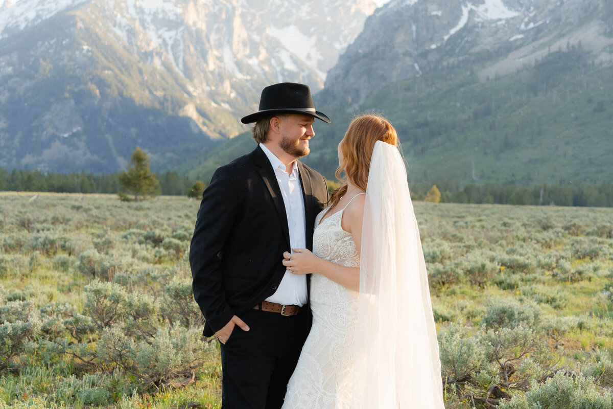 Wyoming-Elopement-Photographer-09