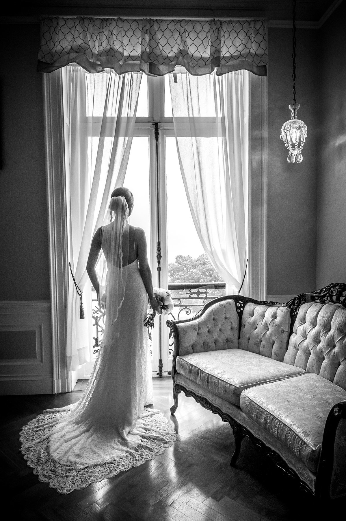 Aldrich Mansion & Estate Bridal Portrait Bridal Suite Artifact Images