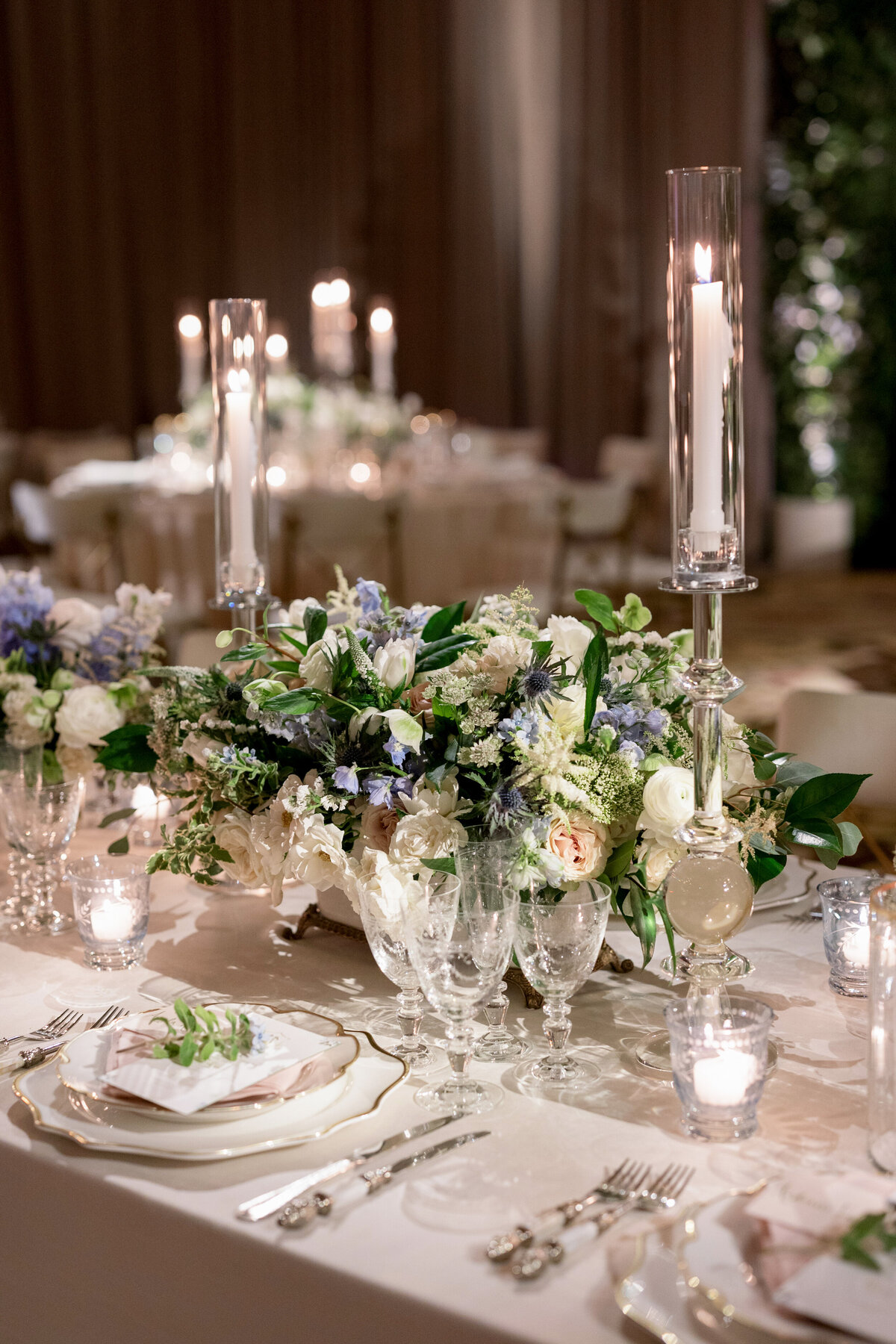 chicago-luxury-winter-wedding-at-old-st-pats-17