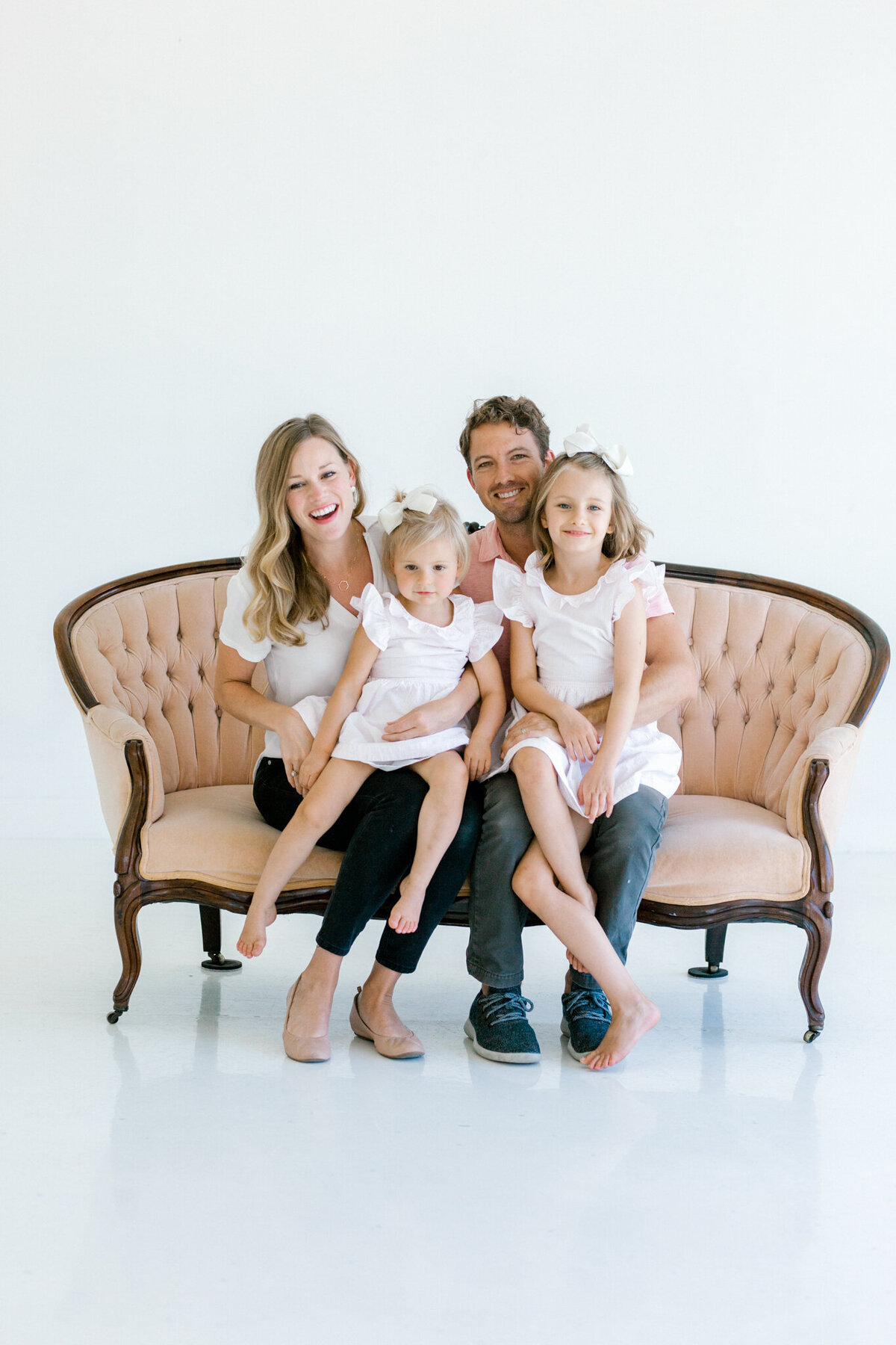 Lumen Room Heirloom Family Shoot | Sami Kathryn Photography | Dallas Portrait Photographer-108