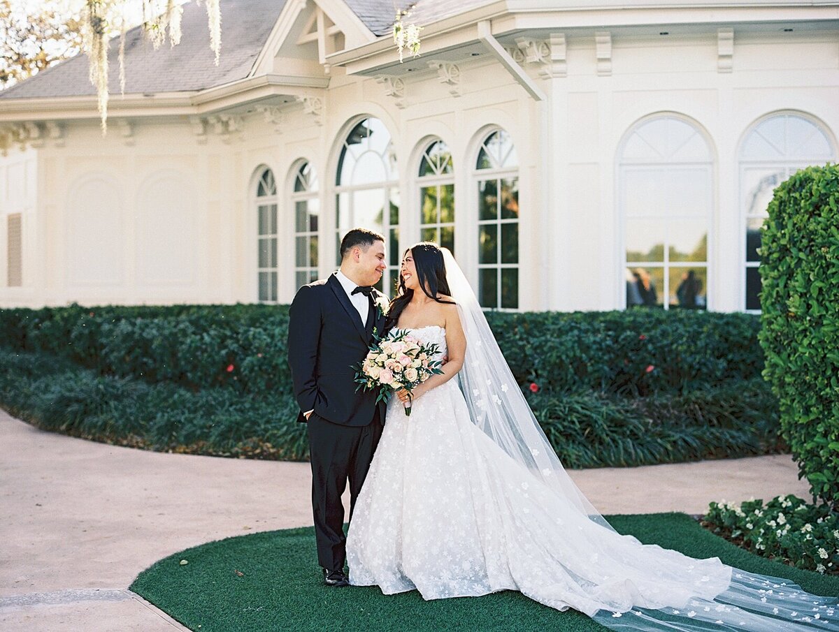 Guisuraga-FILM-Disney.Epcot.Italy.Wedding-Casie Marie Photography-56