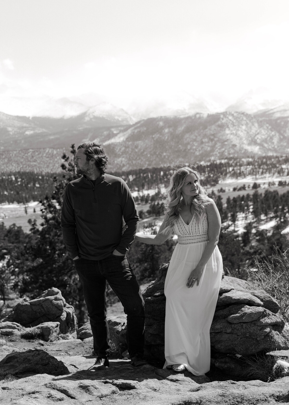 ashlynnshelbyphotograhpy_ 3m curve _ Rocky Mountain National Park Engagement Shoo-21