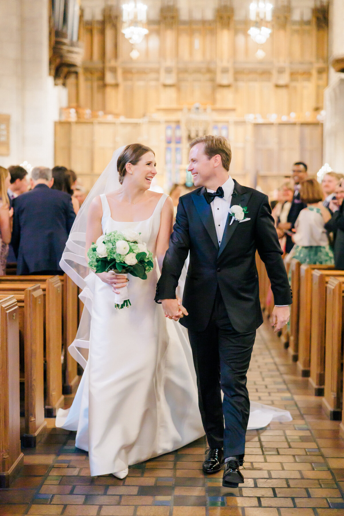 Lexi Benjamin Photography_Reynolds Chicago History Museum Wedding_07.06.24-266