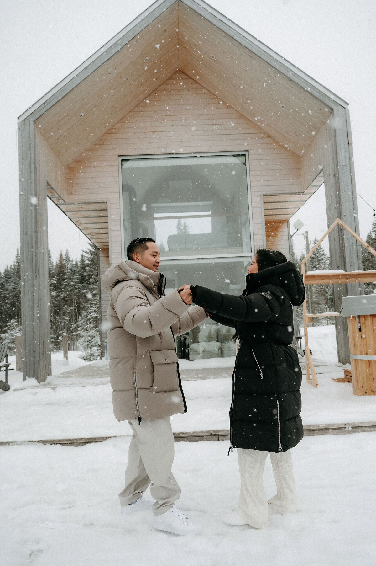 S-R_Winter-Elopement-Quebec-93