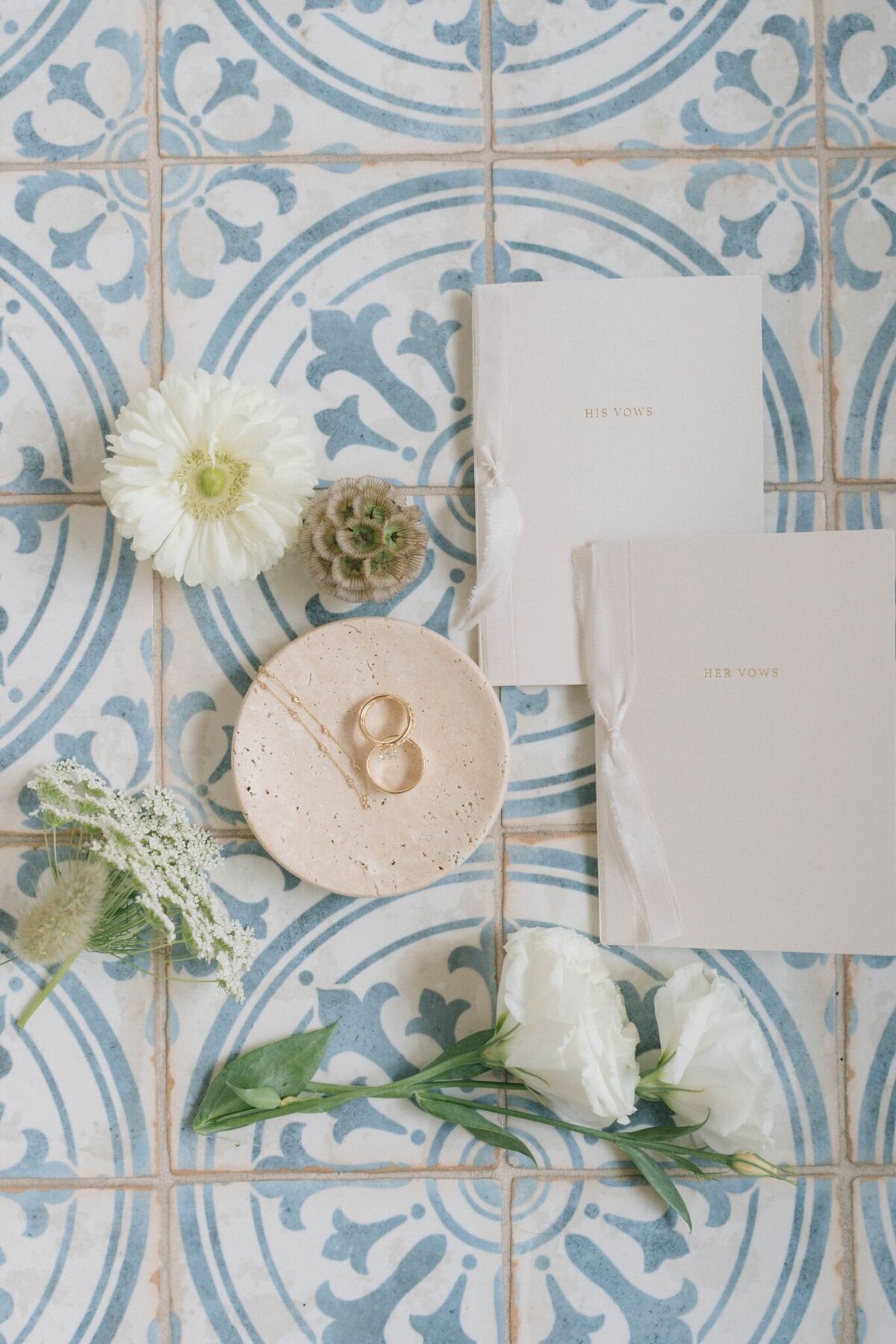 pretty-palm-leaf-event-co-caroline-and-phillippe-wedding-03