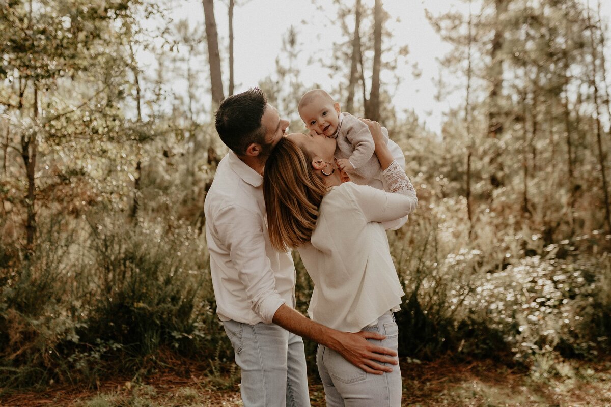 photographe-bordeaux-le-pian-médoc-castelnau-bruges-eysines-seance-famille-parempuyre-emeline-mingot-photographe