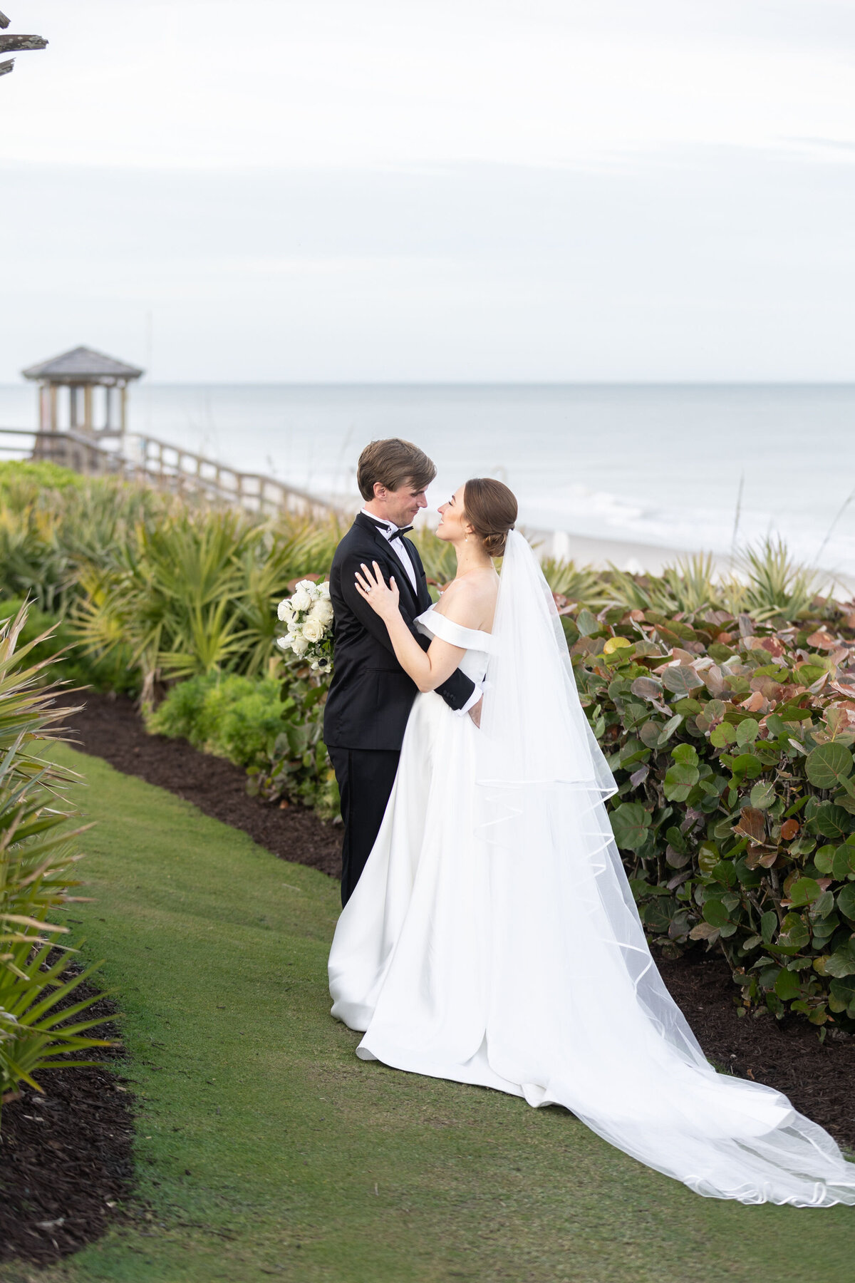 Palm Beach Jupiter Vero Beach wedding planner wedding design wedding coordination Florida wedding full service wedding planner full service wedding management South Florida wedding classic wedding design partial wedding planner destination wedding 31