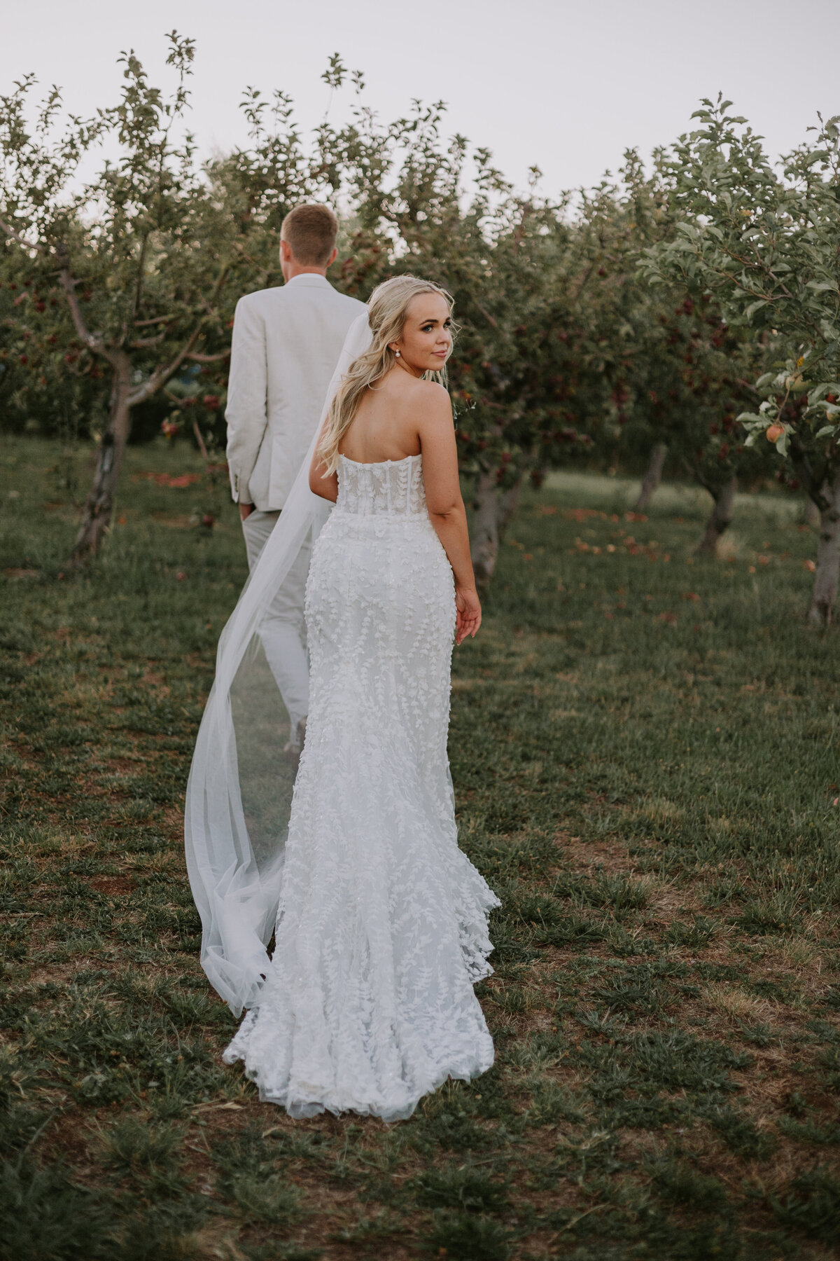 WEDDING ORANGE FULLER BORRODELL34