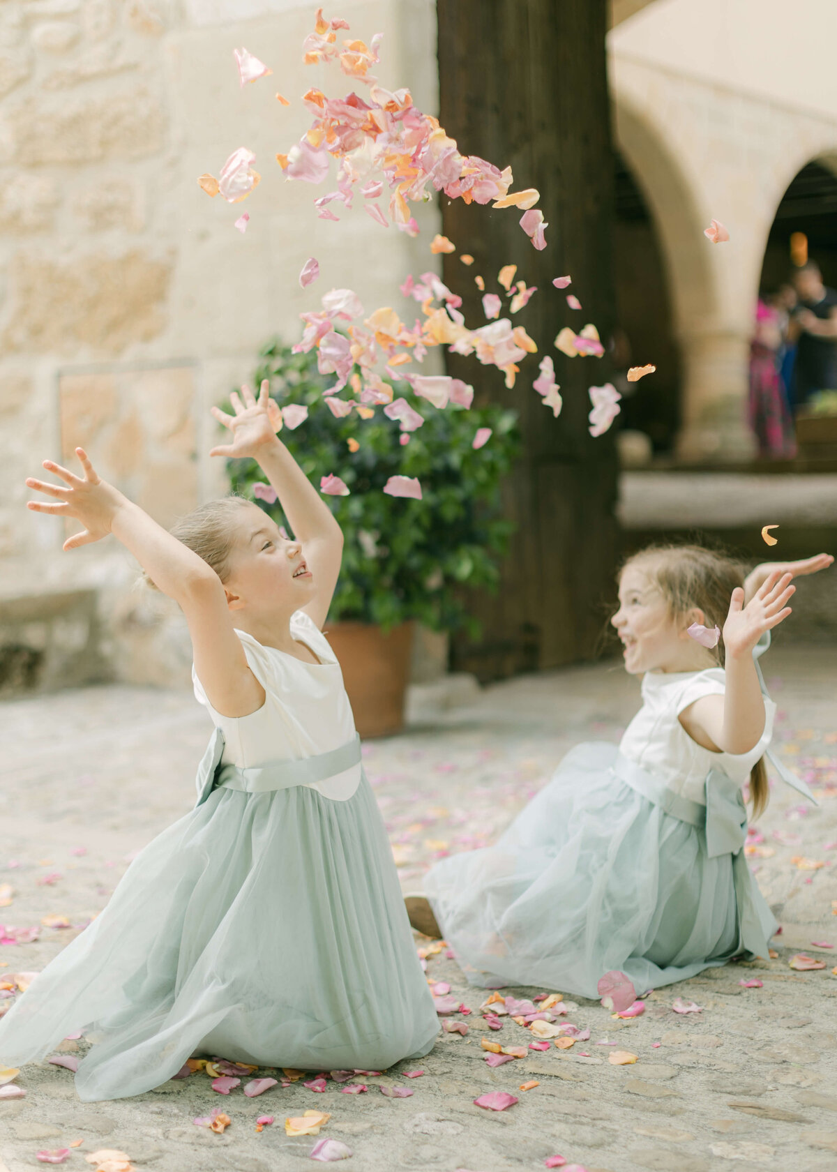 Georgina-James-Wedding-Fuentespalda-Chloe-Lowe-Photography-318