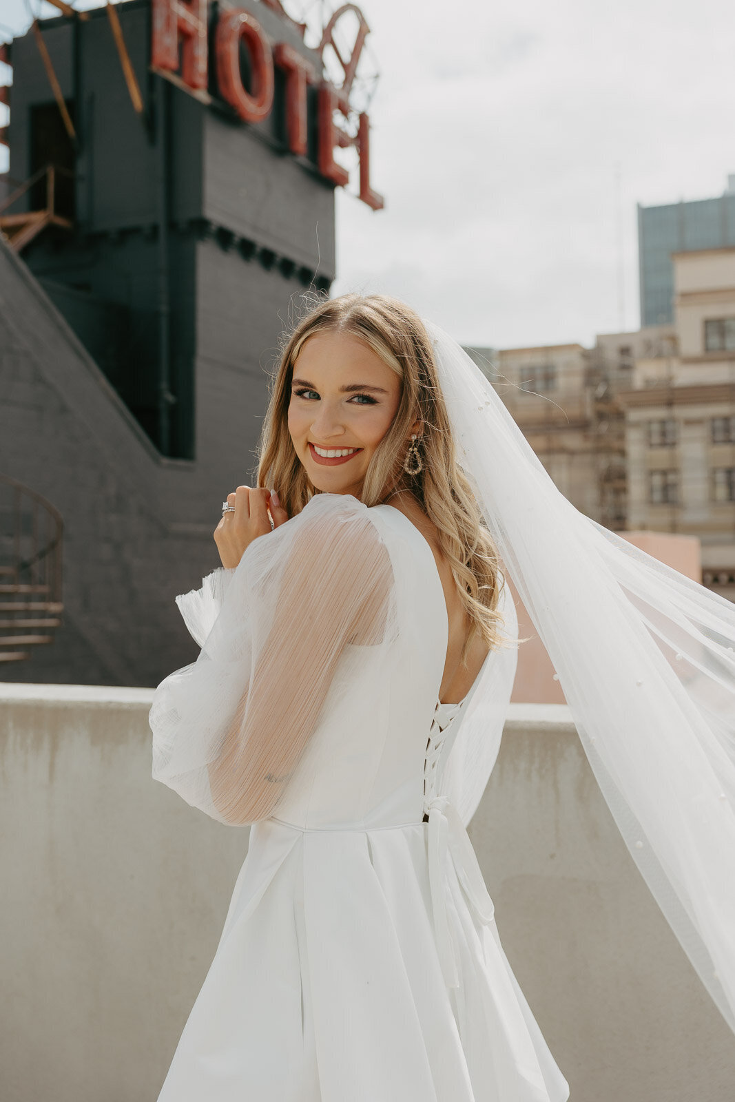 Lexx Creative-Chic-Downtown San Diego-Urban-Courthouse-Elopement-35