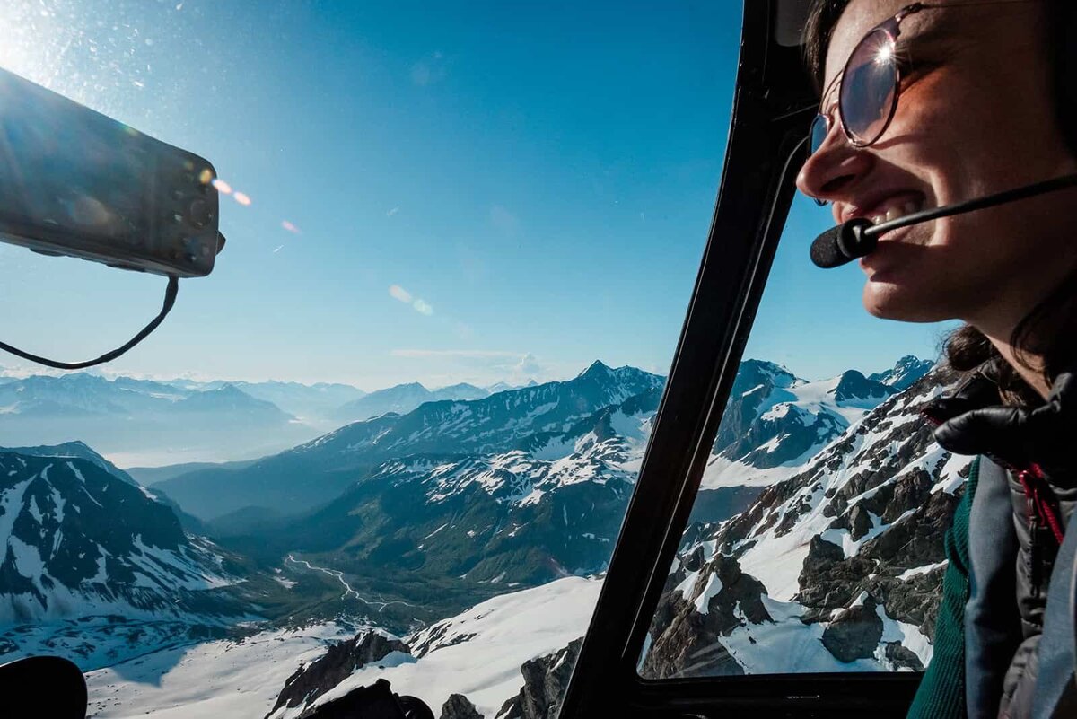 Custom-Helicopter-tour-elopements-in-seward-Soul-and-Sky-Destination-Weddings-4