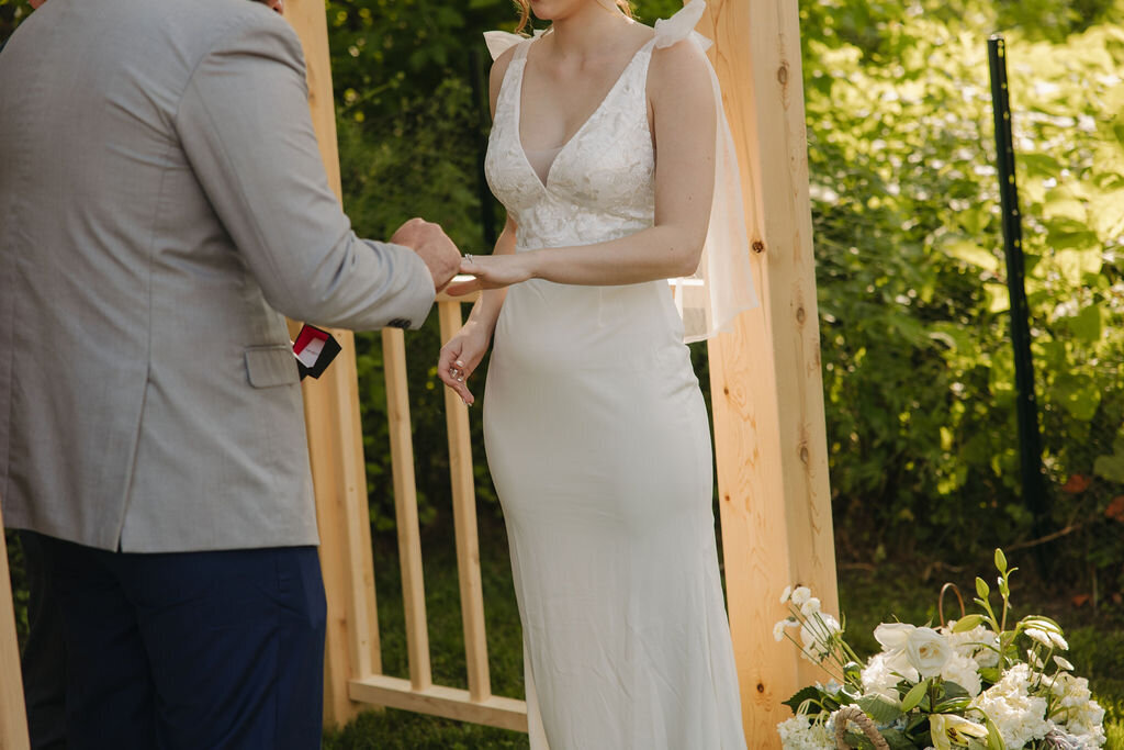 hannah-and-blake-at-watertown-new-york-backyard-wedding (17)