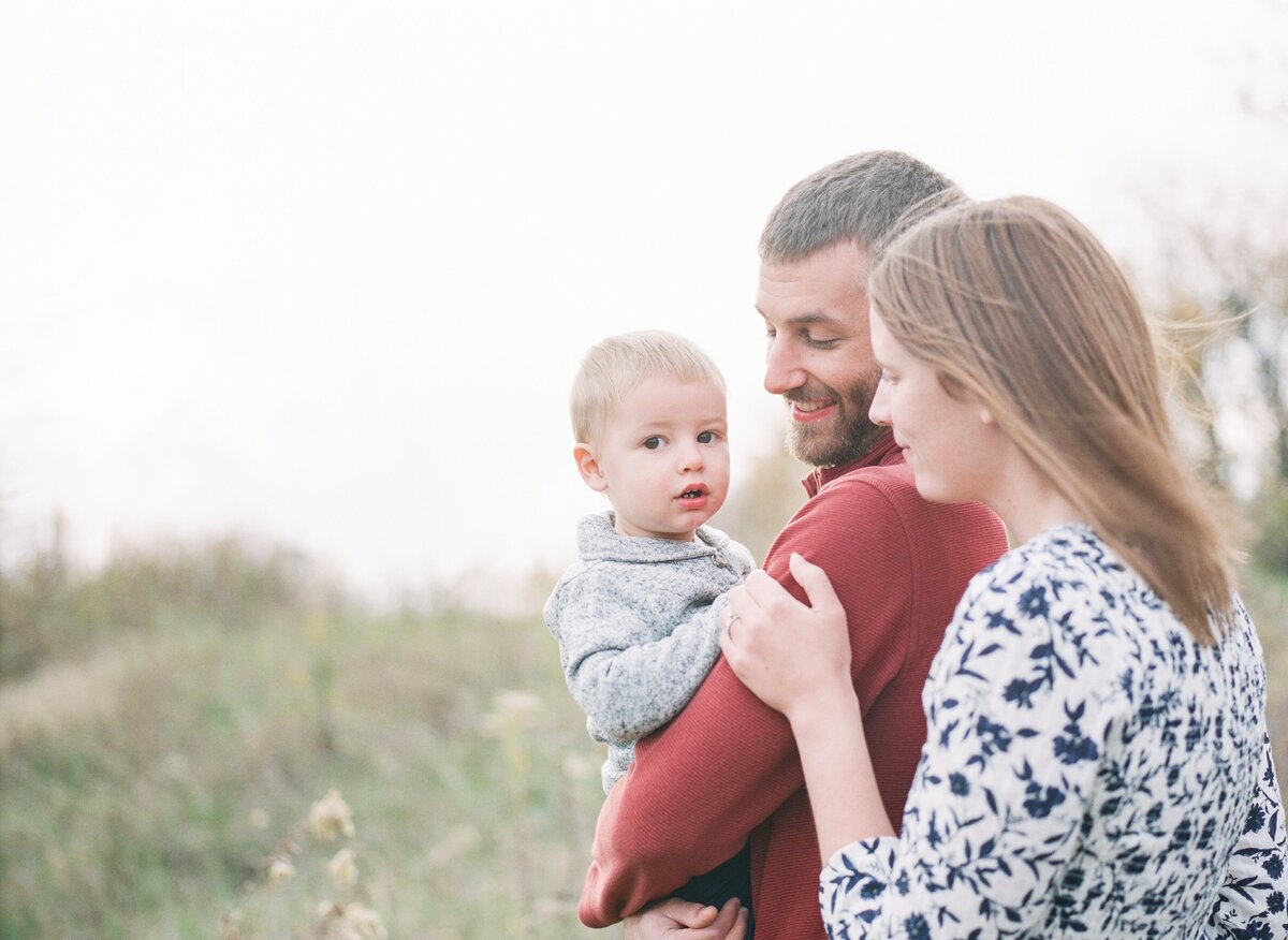 Champaign-Urbana-Newborn-babu-Wedding-Family-Miletone-engagement-maternity-Central-Illinois-photographer_0137