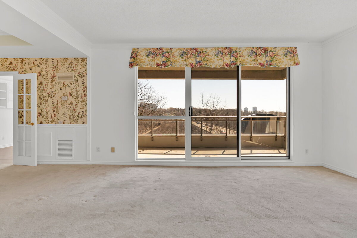 8.2 Living Room