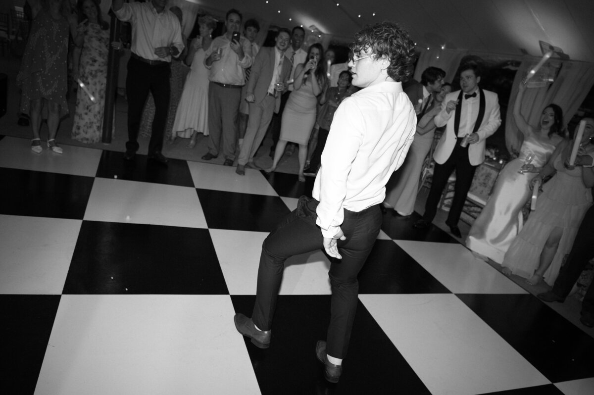 black-and-white-checked-dancefloor-limbo