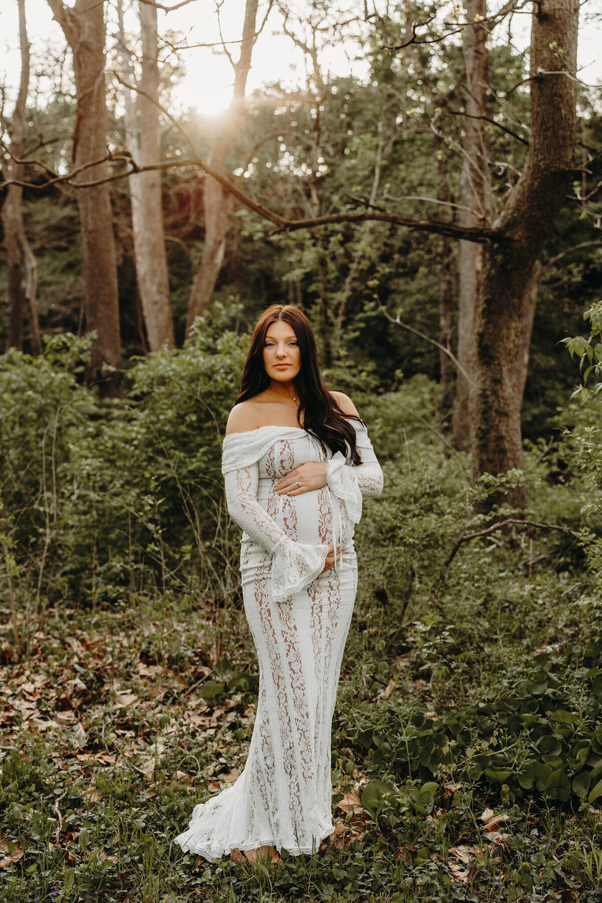 outdoor maternity pics
