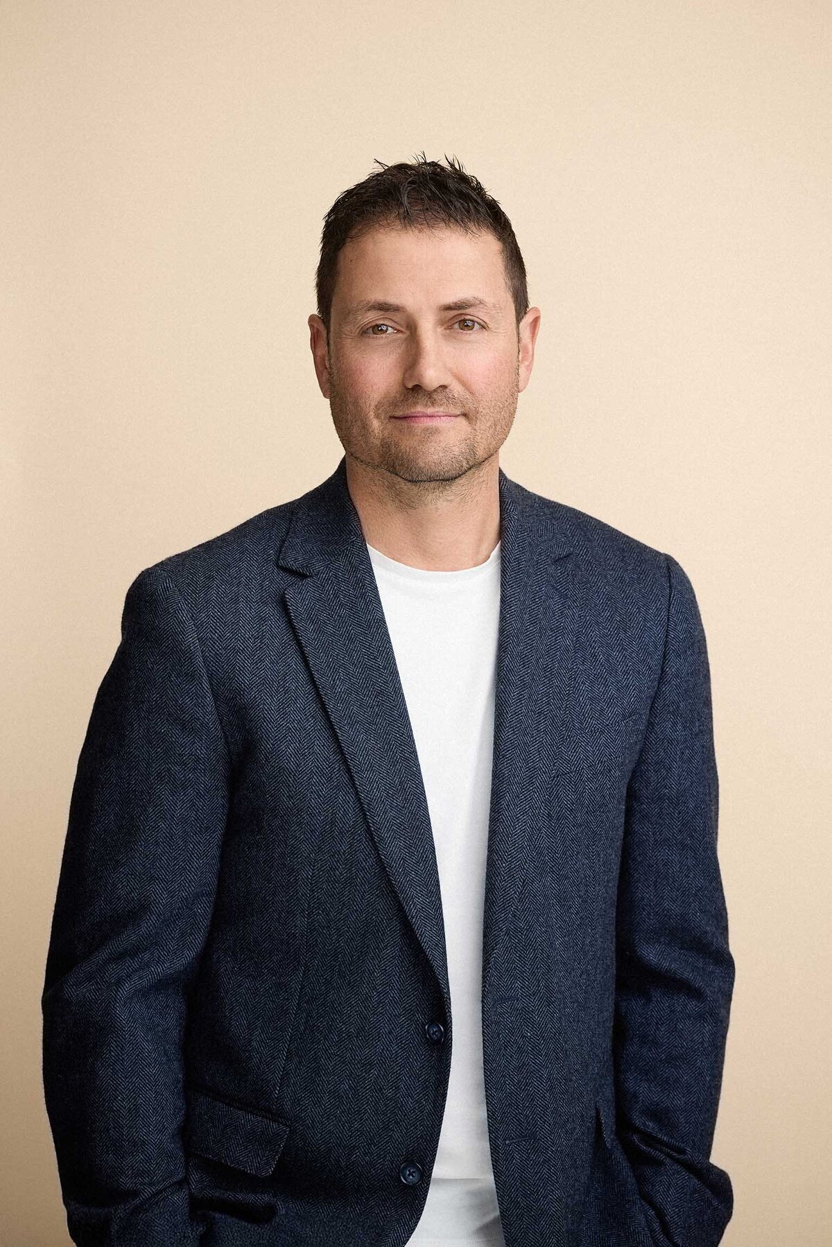 Contemporary-Corporate-Headshot-1