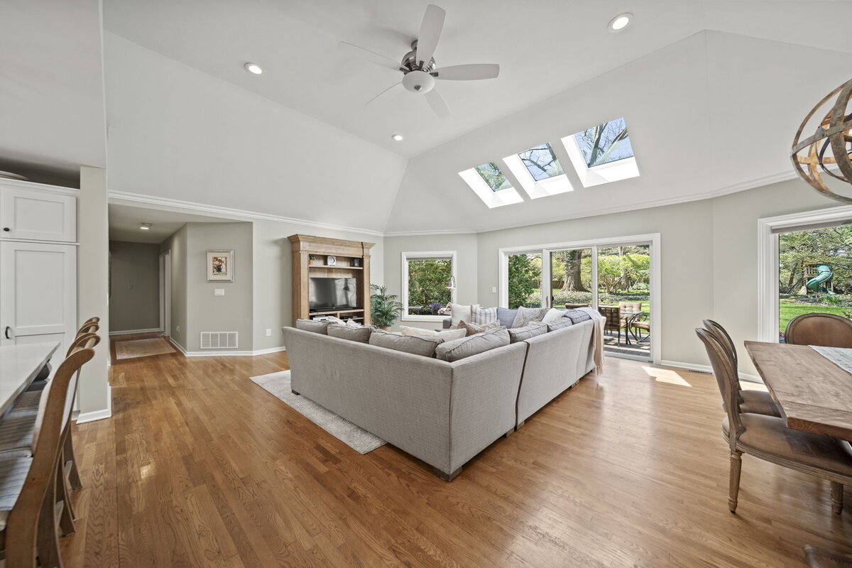 35-web-or-mls-A7402333