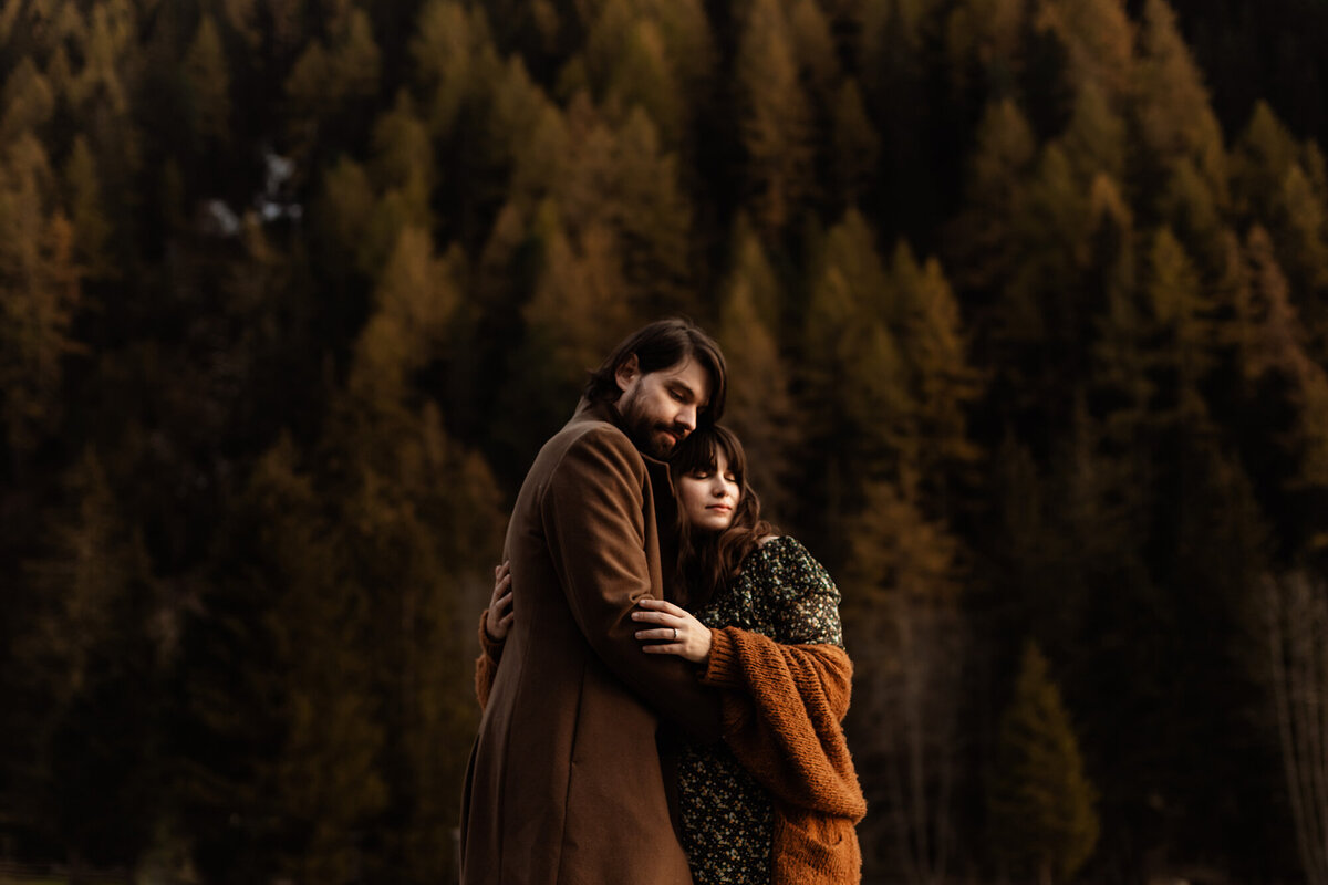 TheArchivers_Dolomites_Sunset_Couple-25