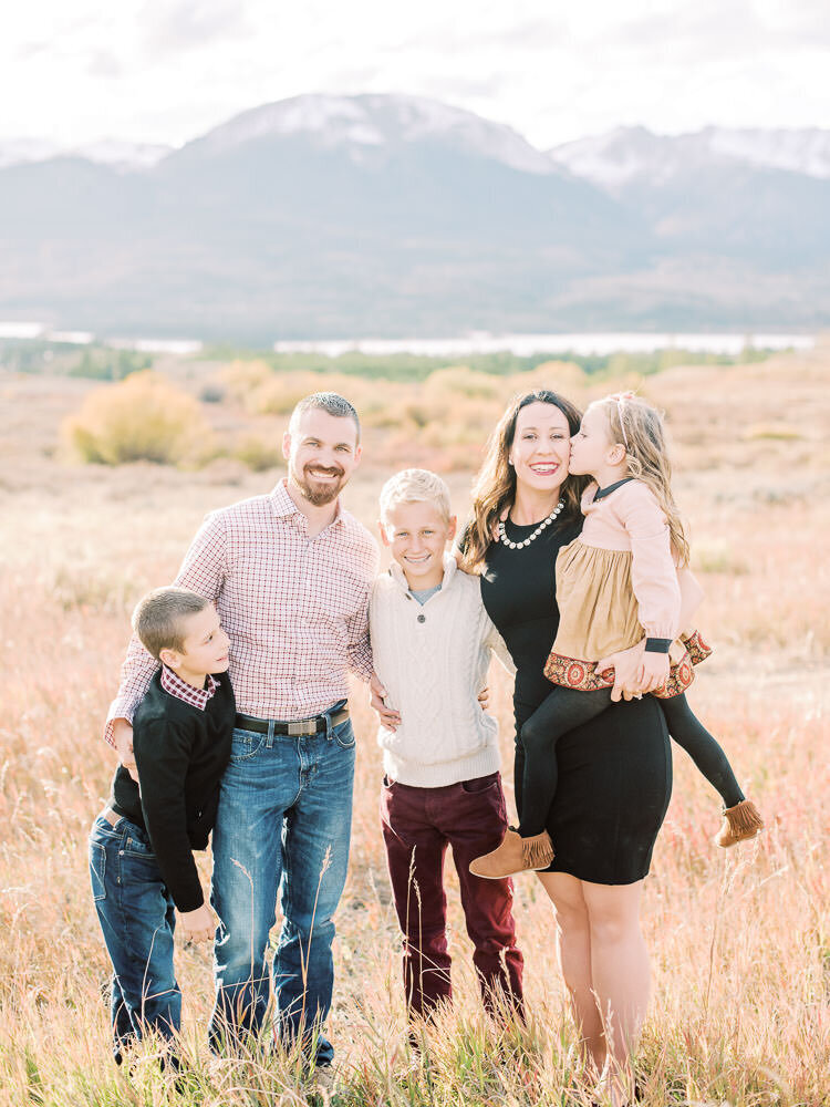 Colorado-Family-Photography-Fall-Color-Family-of-5-Keystone-Mountain7