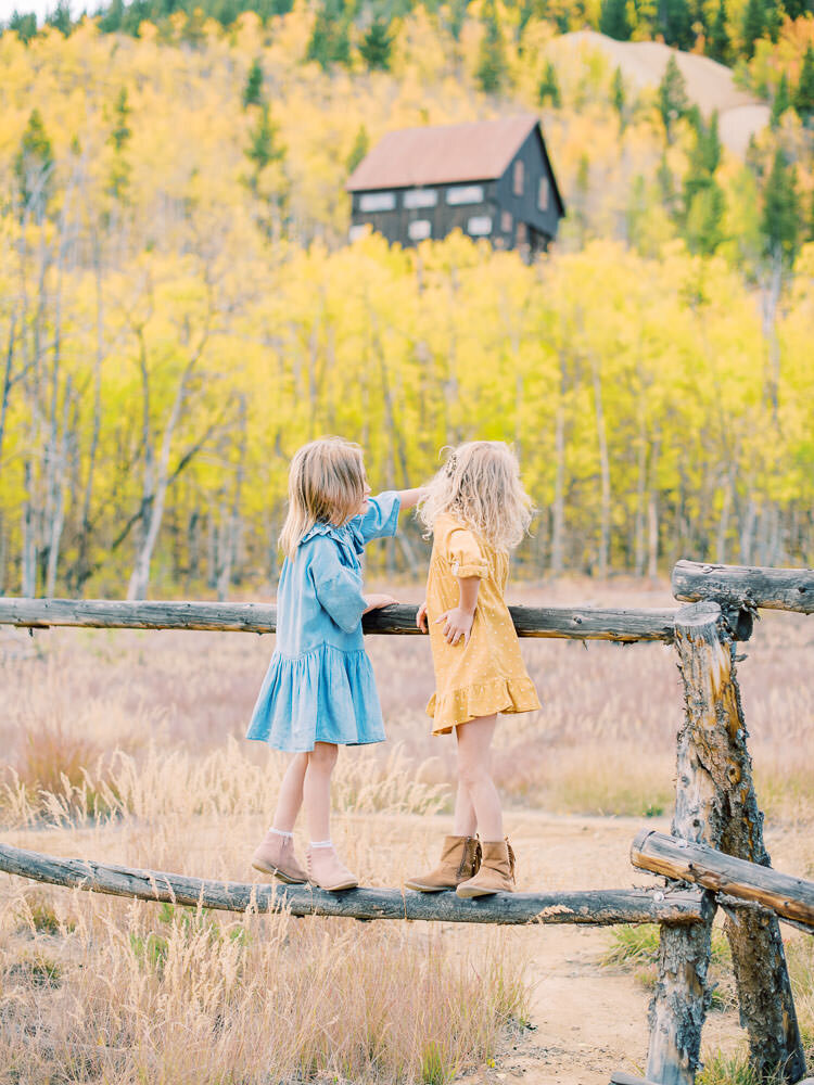 Colorado-Family-Photography-Breckenridge-Fall-Aspen-Tree-Family-Session17