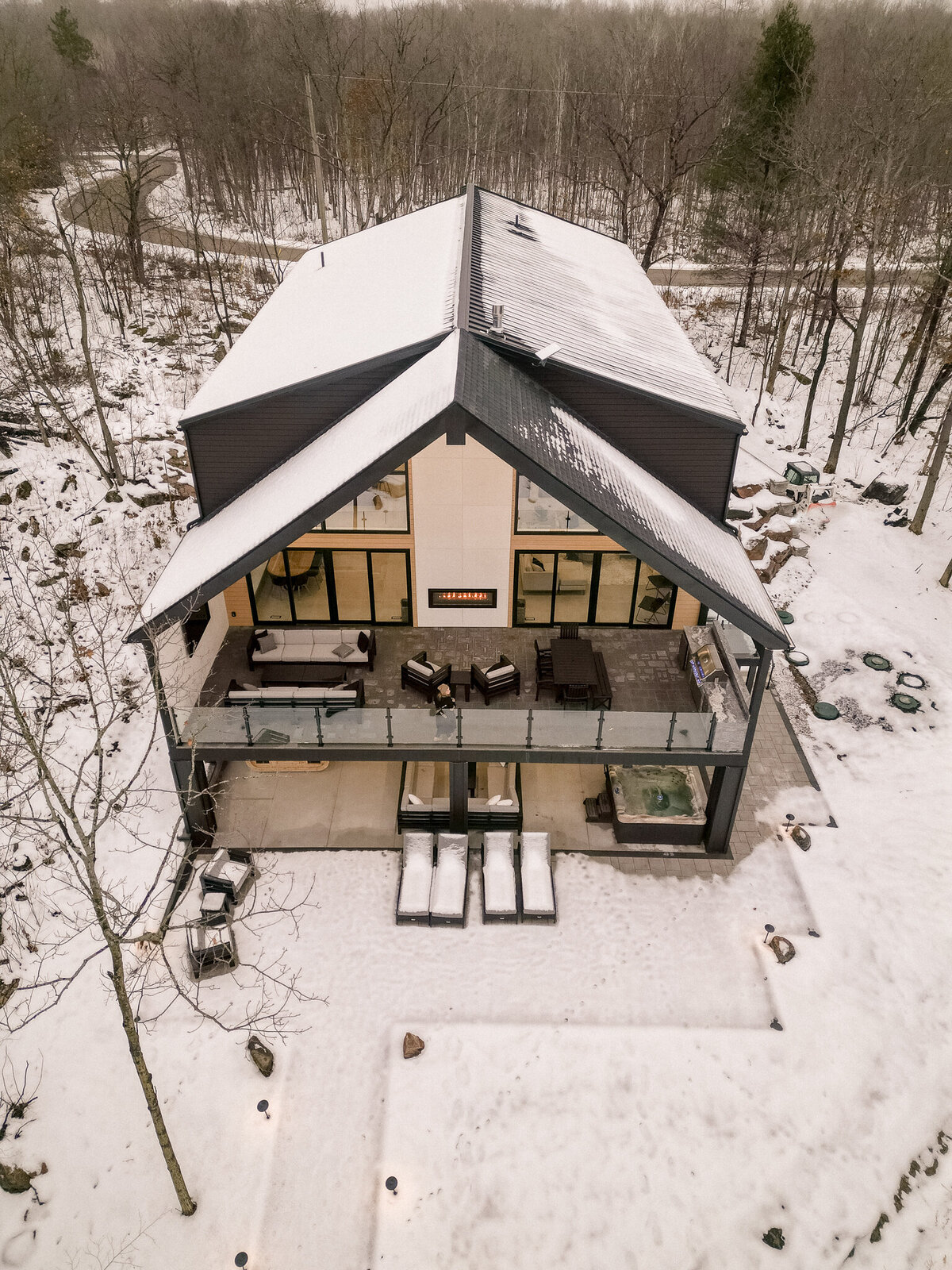 Eco Bay Chalet-Short Term Luxury Rental for Group Stays-Retreats-Elopements-Events-Port Severn-Coldwater-Muskoka-Ontario1