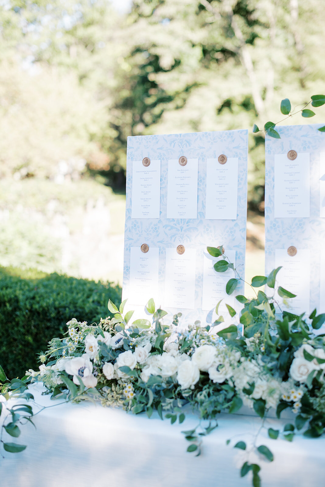 wedding-seating-chart-blue-damask-garden
