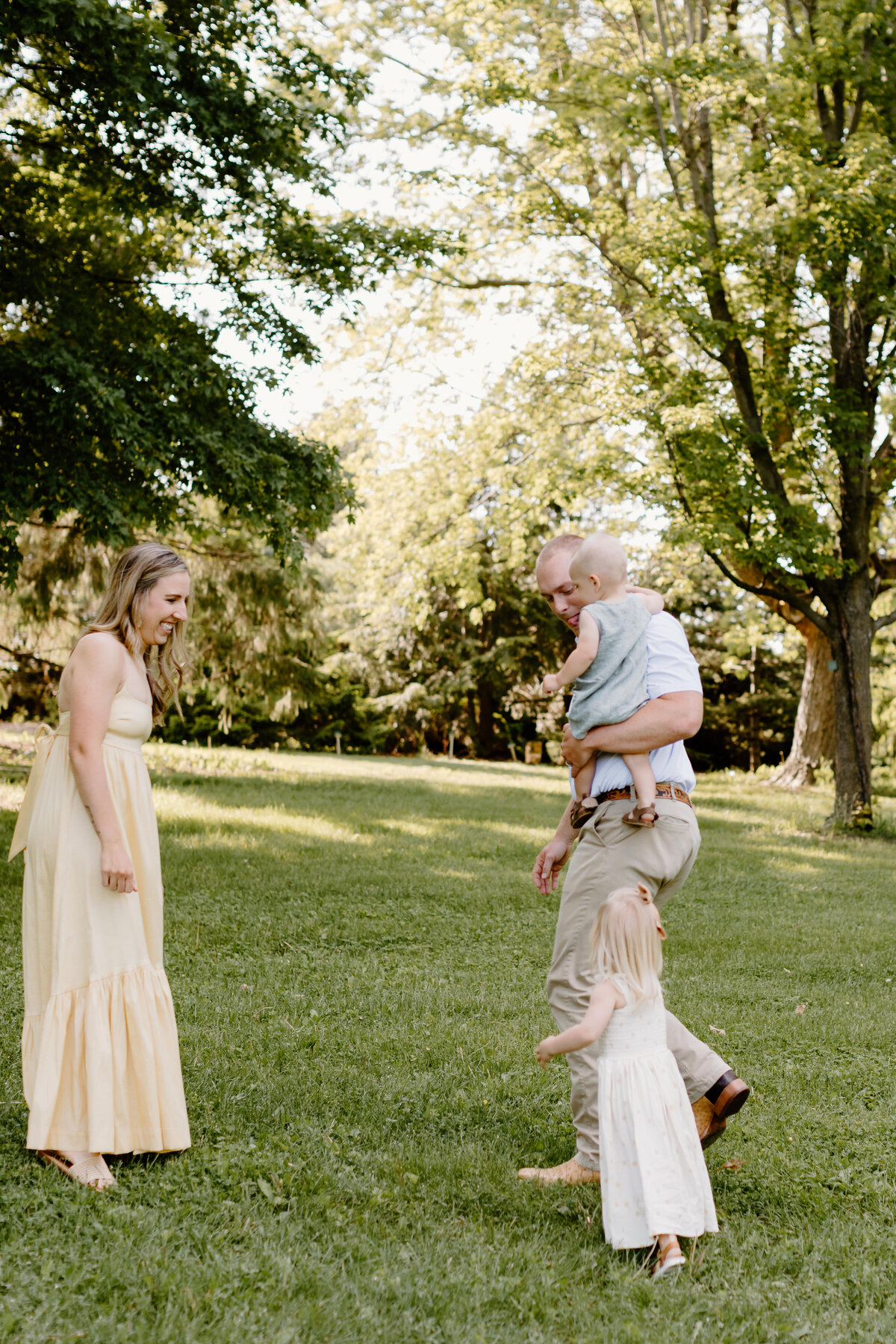 christina_ney_photography_wedding_engagement_lifestyle_photographer_dubuque_iowa_wedding_planning_assistance_adventurous_bold_laidback Family Photography39