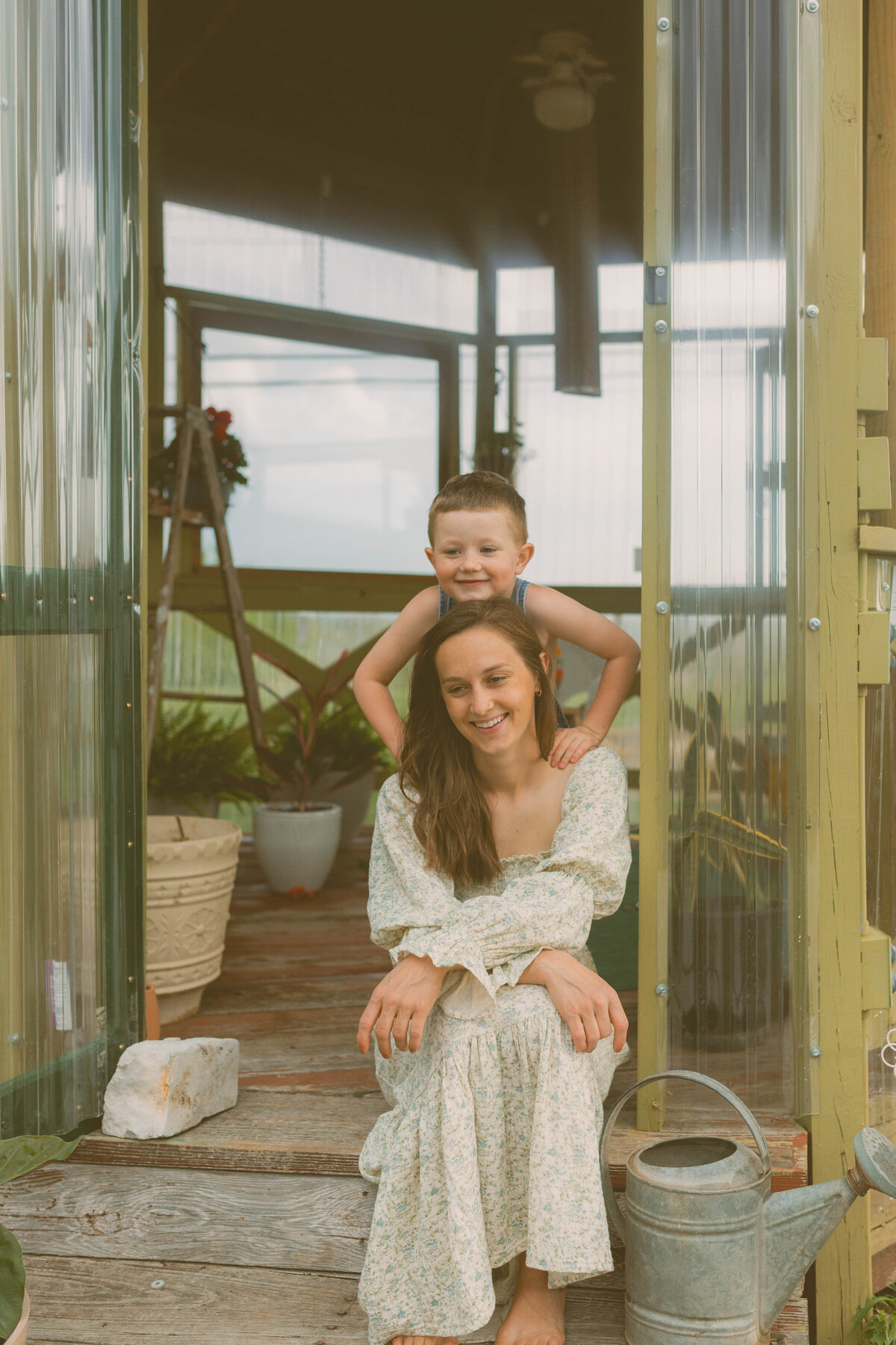 Immersive Intimate In-Home Motherhood Session in Columbia Mo-230415-0132