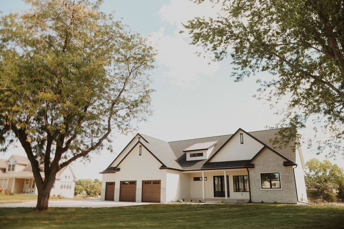 4408-Pondora-Point-Panora-Central-Iowa-Custom-Home-JRL-Builders-3F1A1104